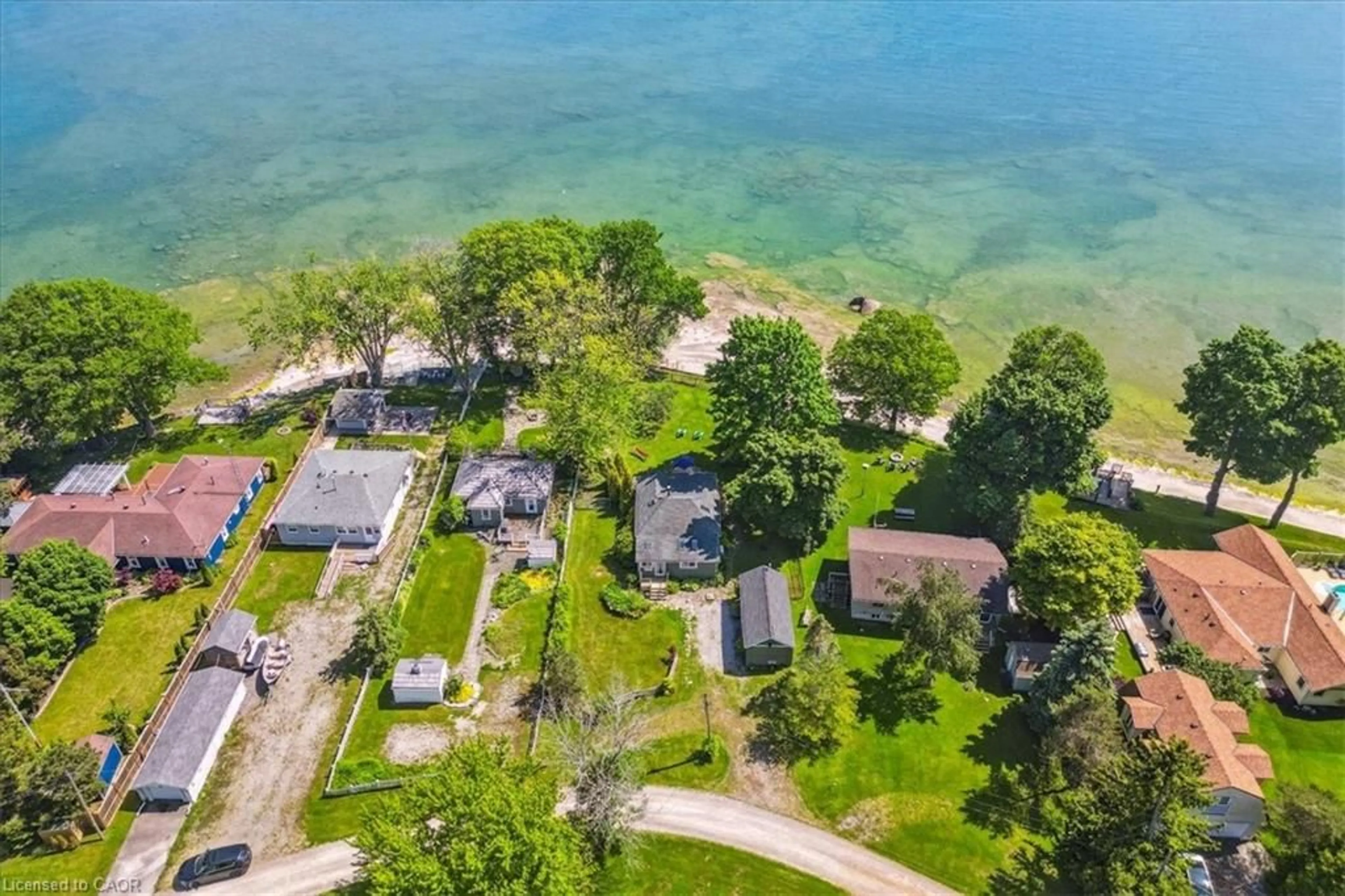 A pic from outside/outdoor area/front of a property/back of a property/a pic from drone, water/lake/river/ocean view for 40 Hoover Point Lane, Selkirk Ontario N0A 1P0