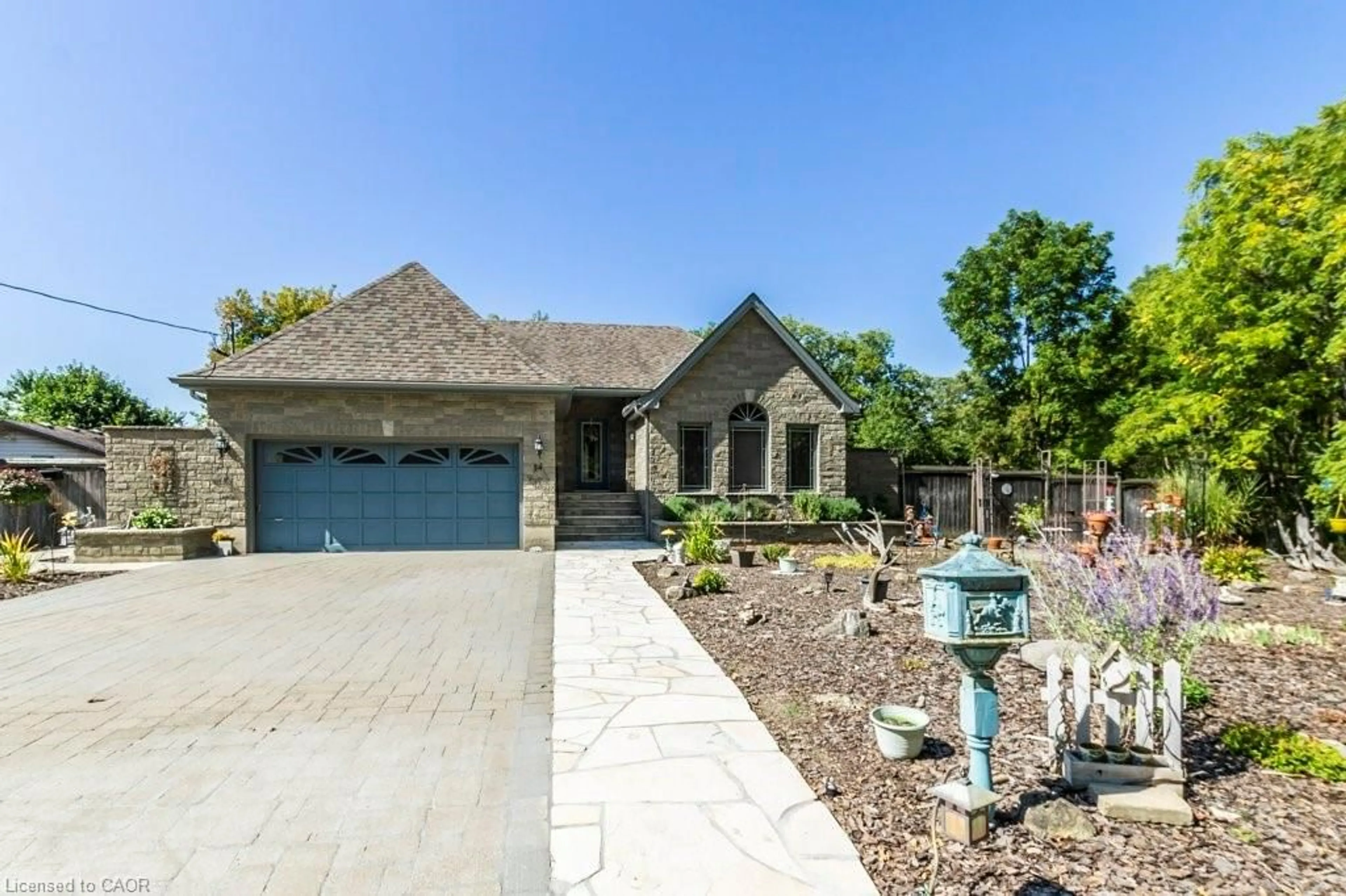 Unknown for 34 Nimmo St, Paris Ontario N3L 2H9