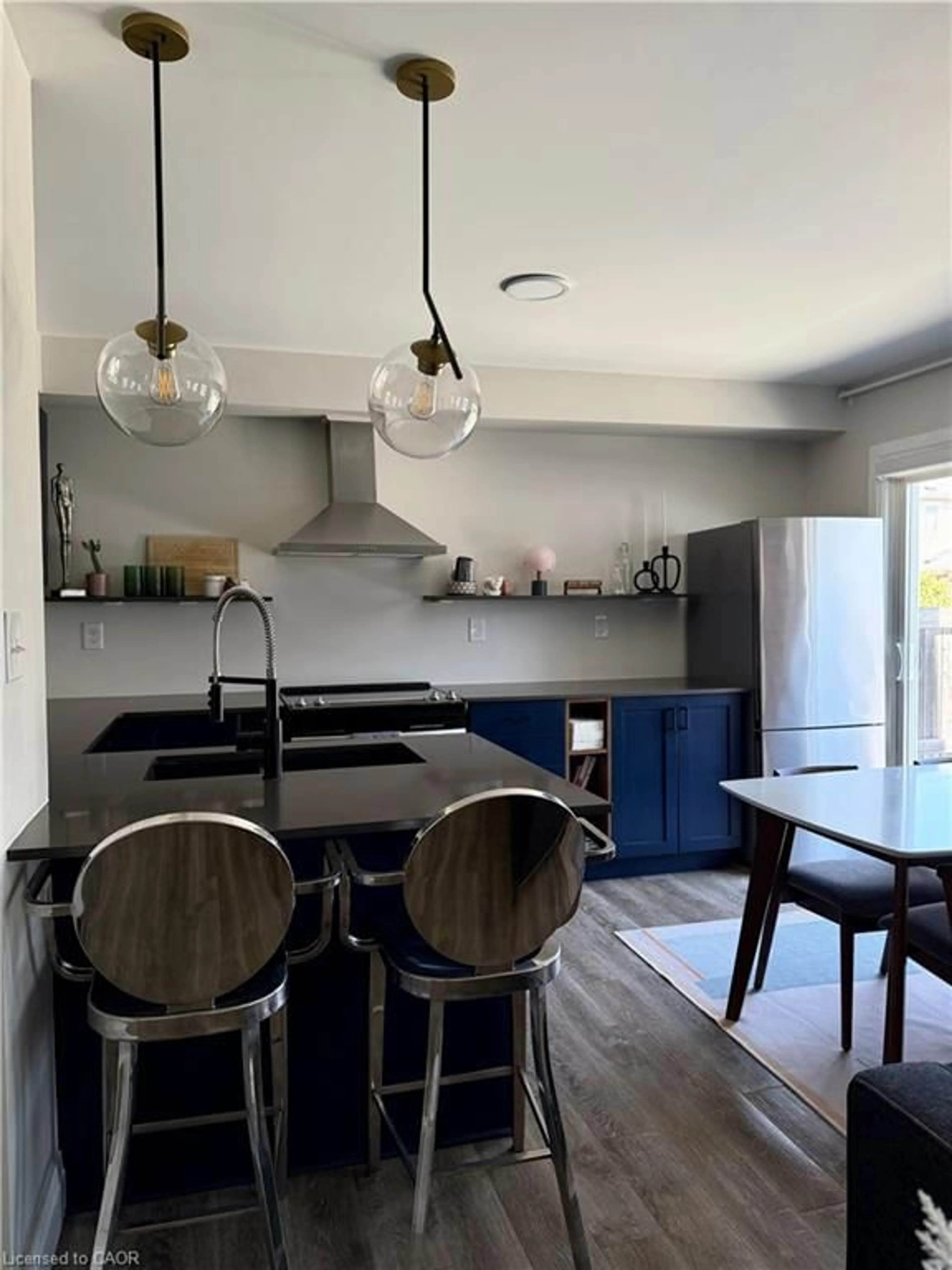 Open concept kitchen, unknown for 39 Abbott Cres, Cambridge Ontario N3C 0C9