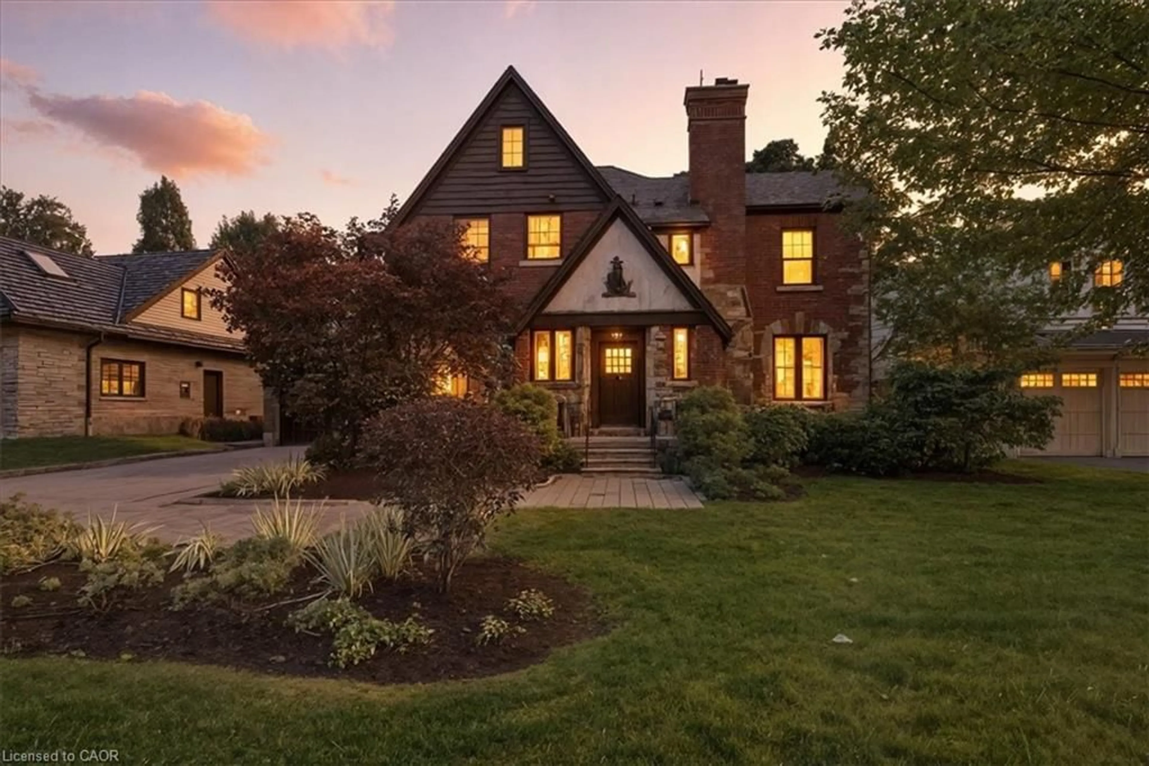 Home with brick exterior material, street for 134 Claremont Ave, Kitchener Ontario N2M 2P8