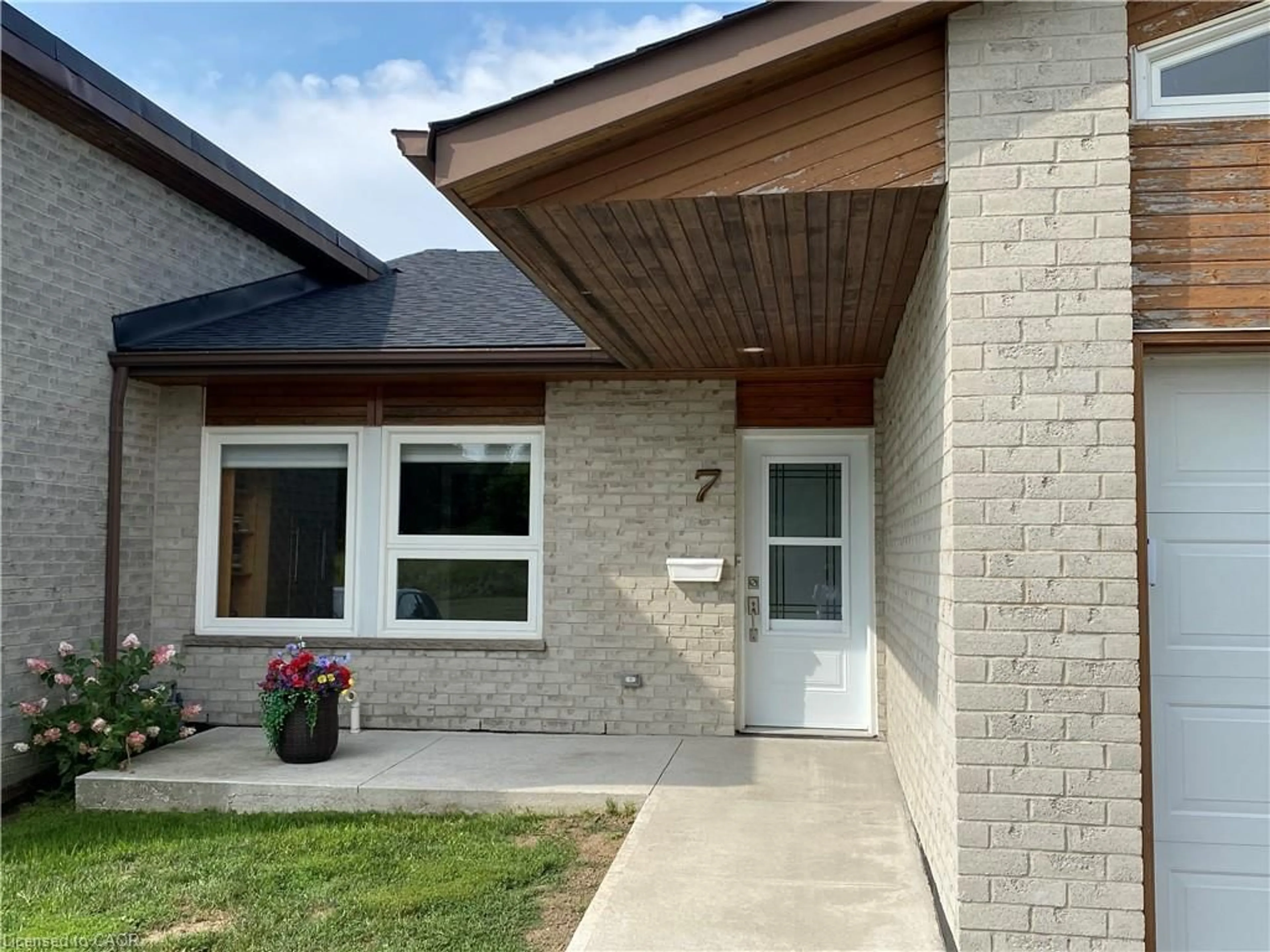 Home with brick exterior material, street for 7 Cardinal Mindszenty Blvd, Hamilton Ontario L9B 2M3