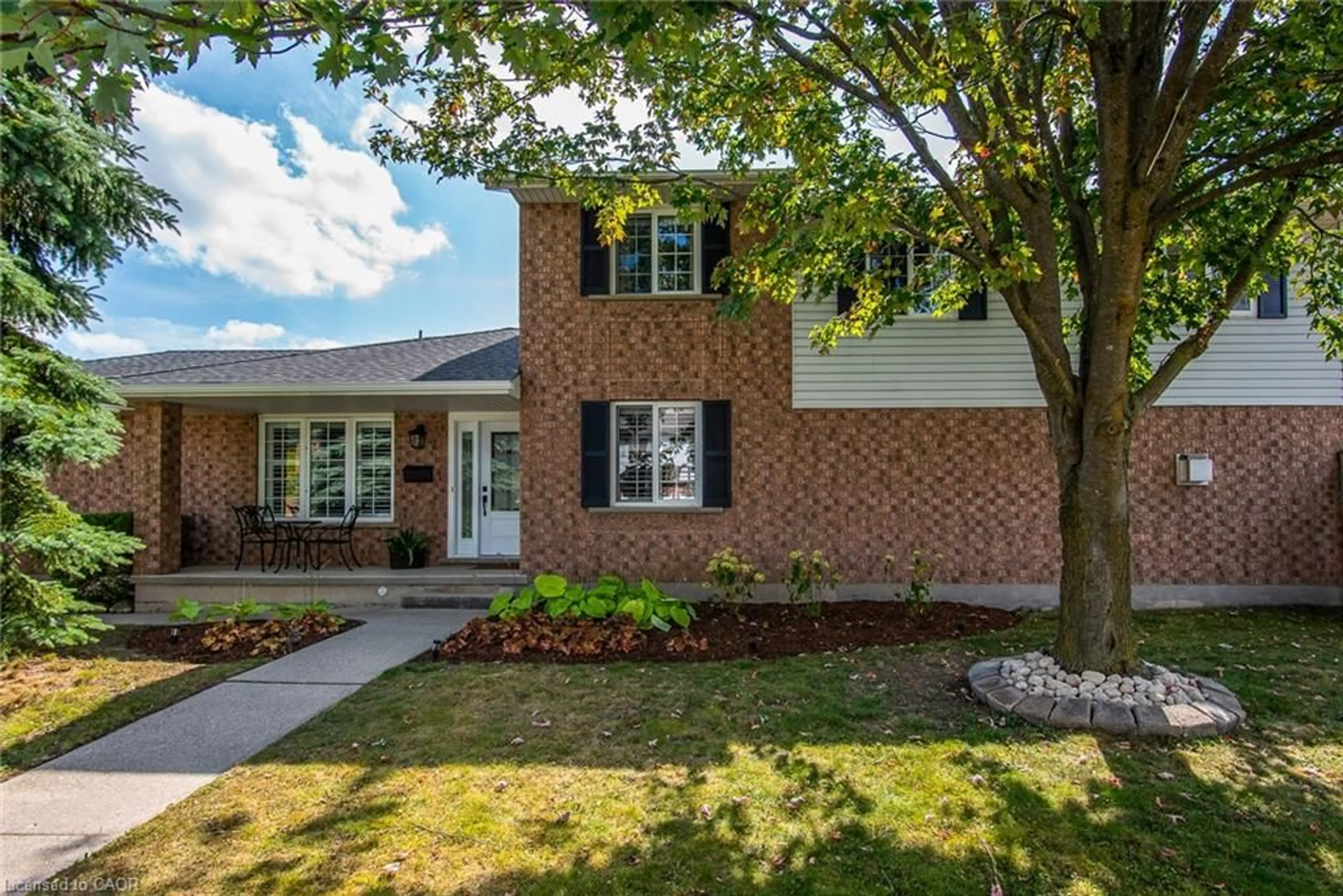 Home with brick exterior material, street for 271 Newbury Dr, Kitchener Ontario N2N 3A3
