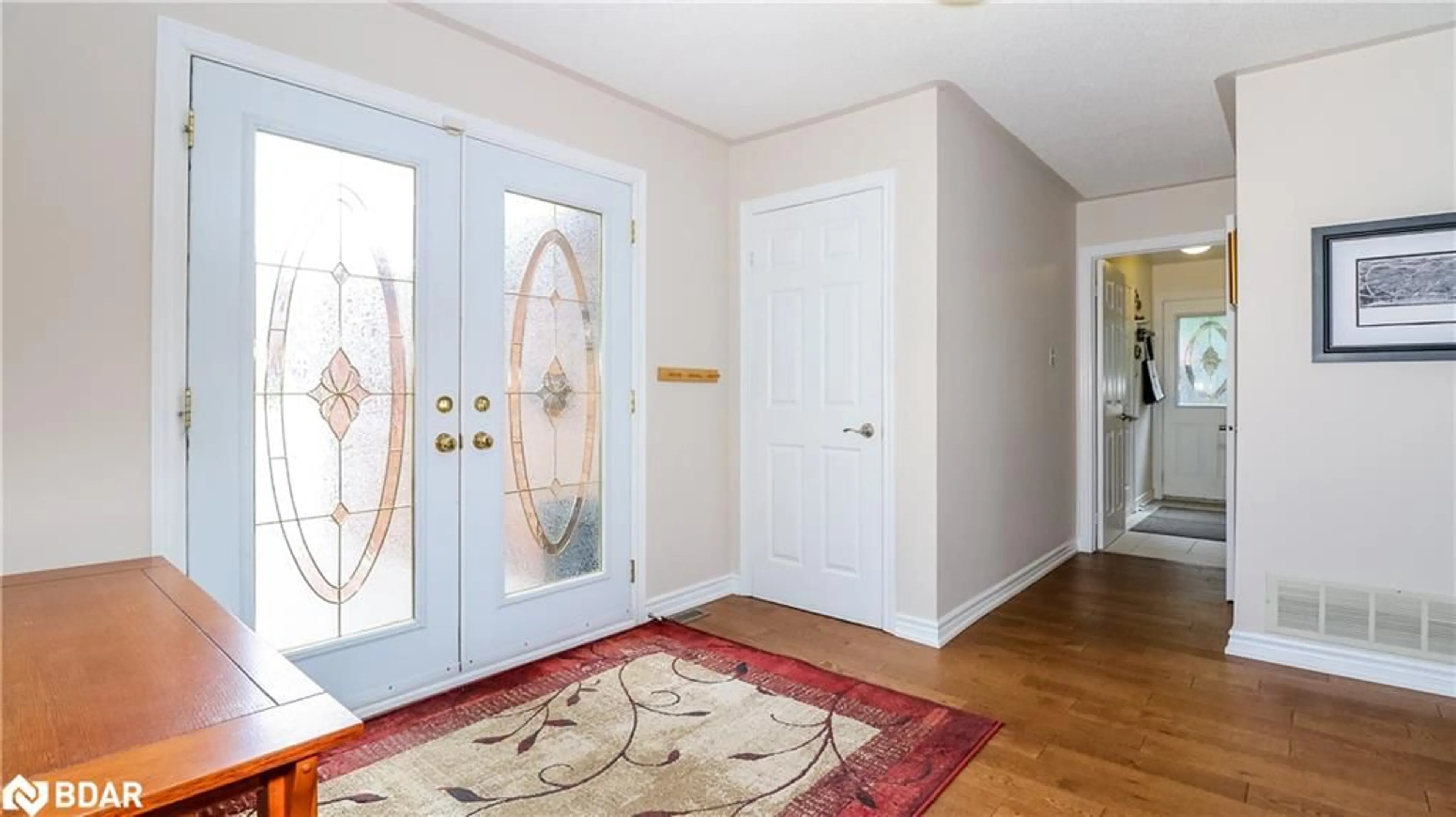 Indoor entryway for 37 Falling Brook Dr, Barrie Ontario L4N 7E9