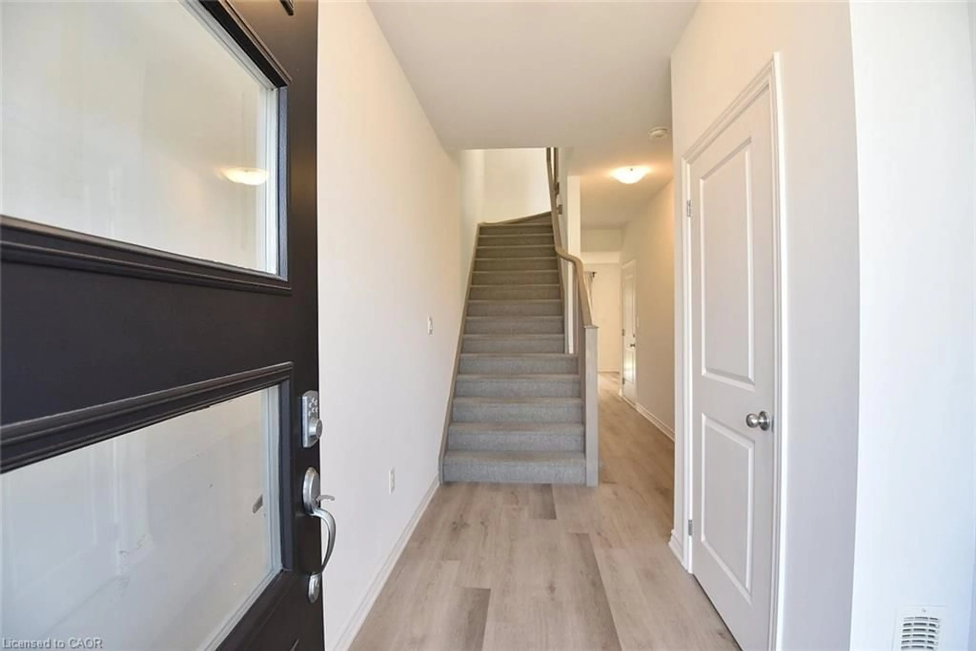 Indoor entryway for 54 Capstone Lane, Hamilton Ontario L9C 0E8