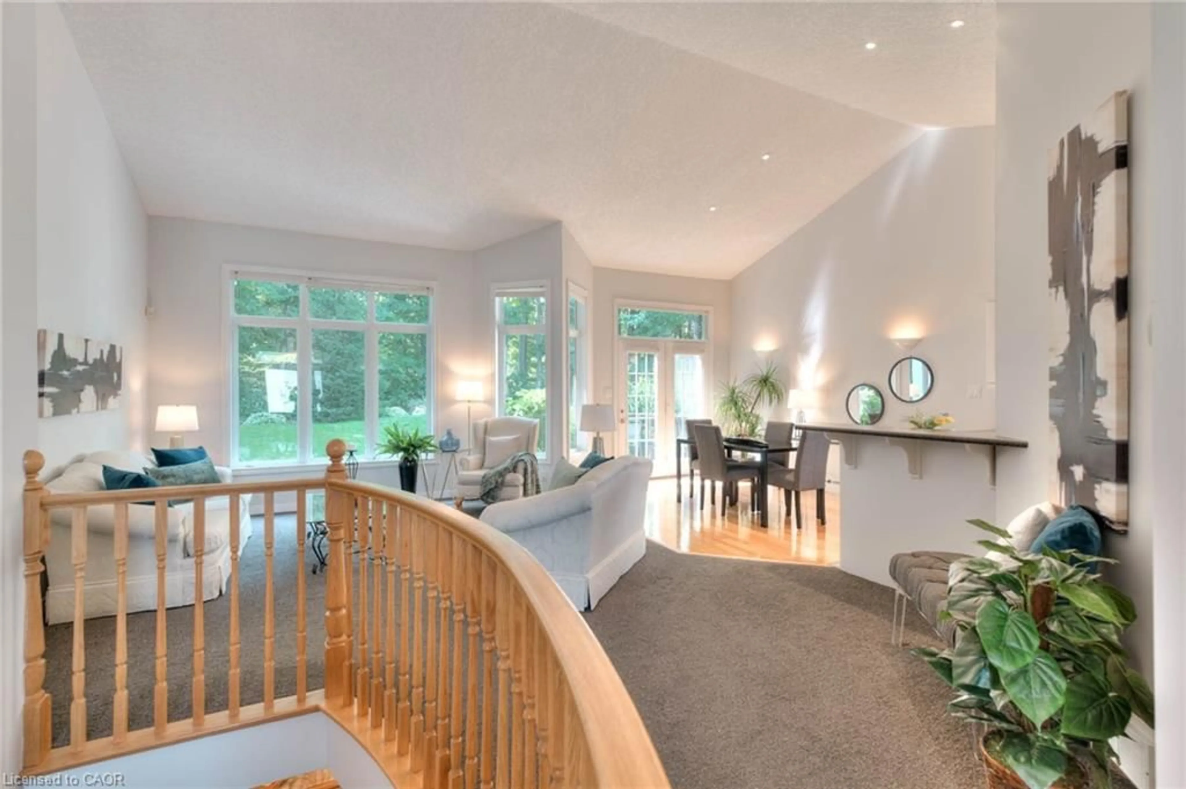 Indoor foyer for 17 Woods Edge Crt #165, Baden Ontario N3A 3R1
