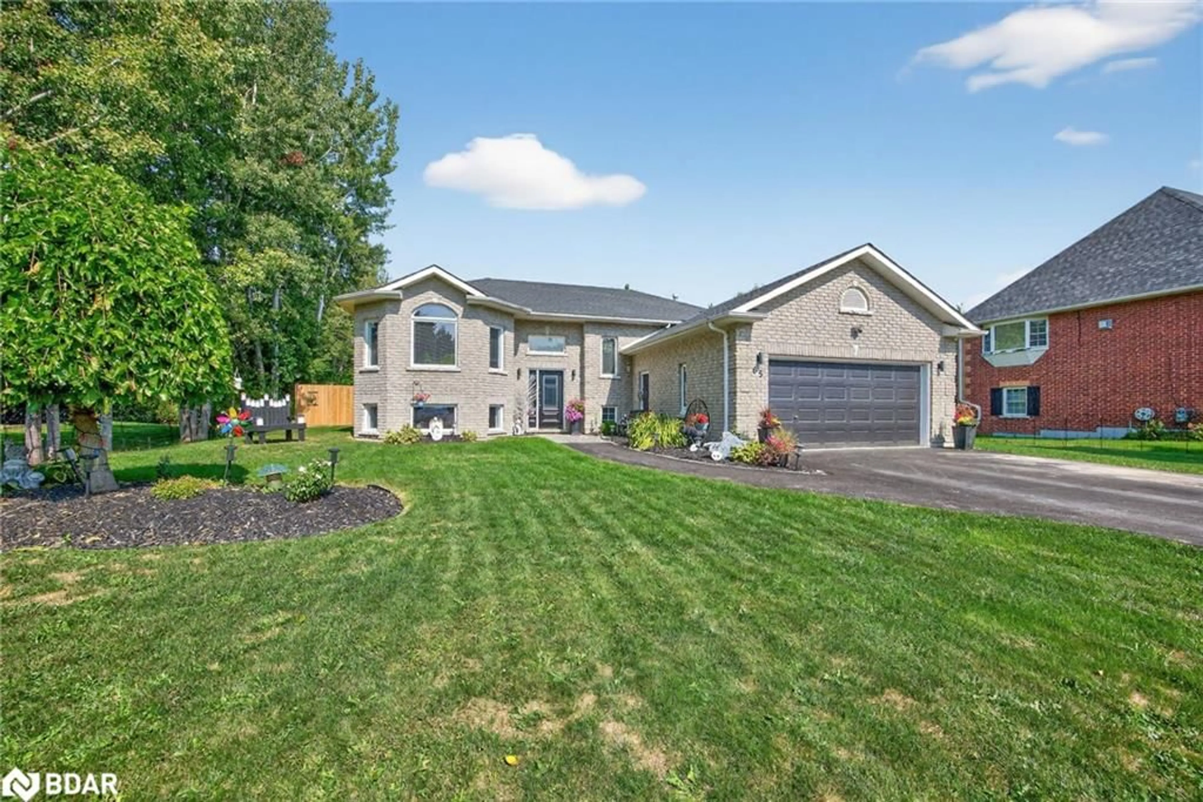 Home with brick exterior material, street for 65 Broadview Street St, Collingwood Ontario L9Y 0X2
