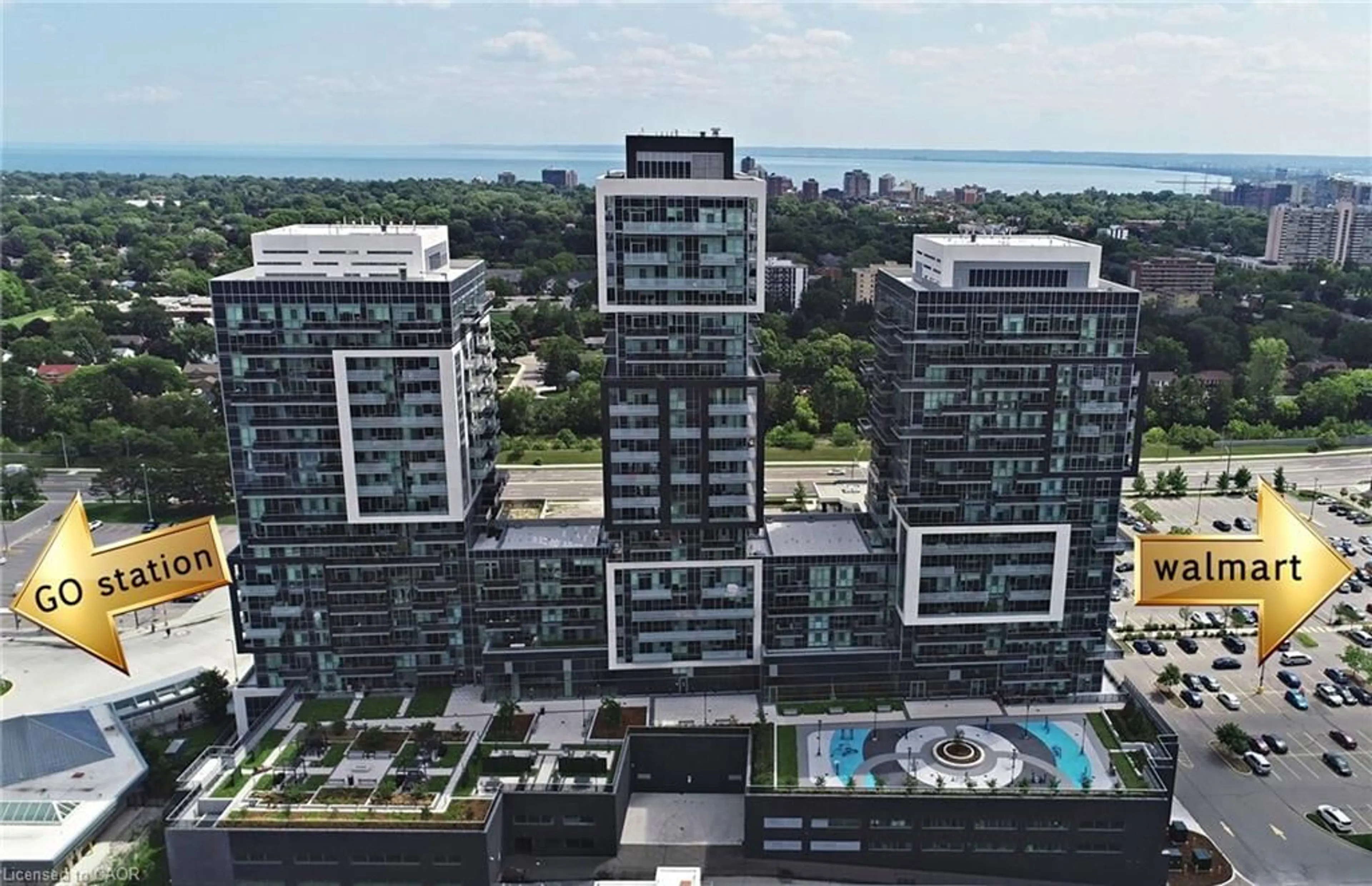 A pic from outside/outdoor area/front of a property/back of a property/a pic from drone, city buildings view from balcony for 2093 Fairview St #904, Burlington Ontario L7R 0E6