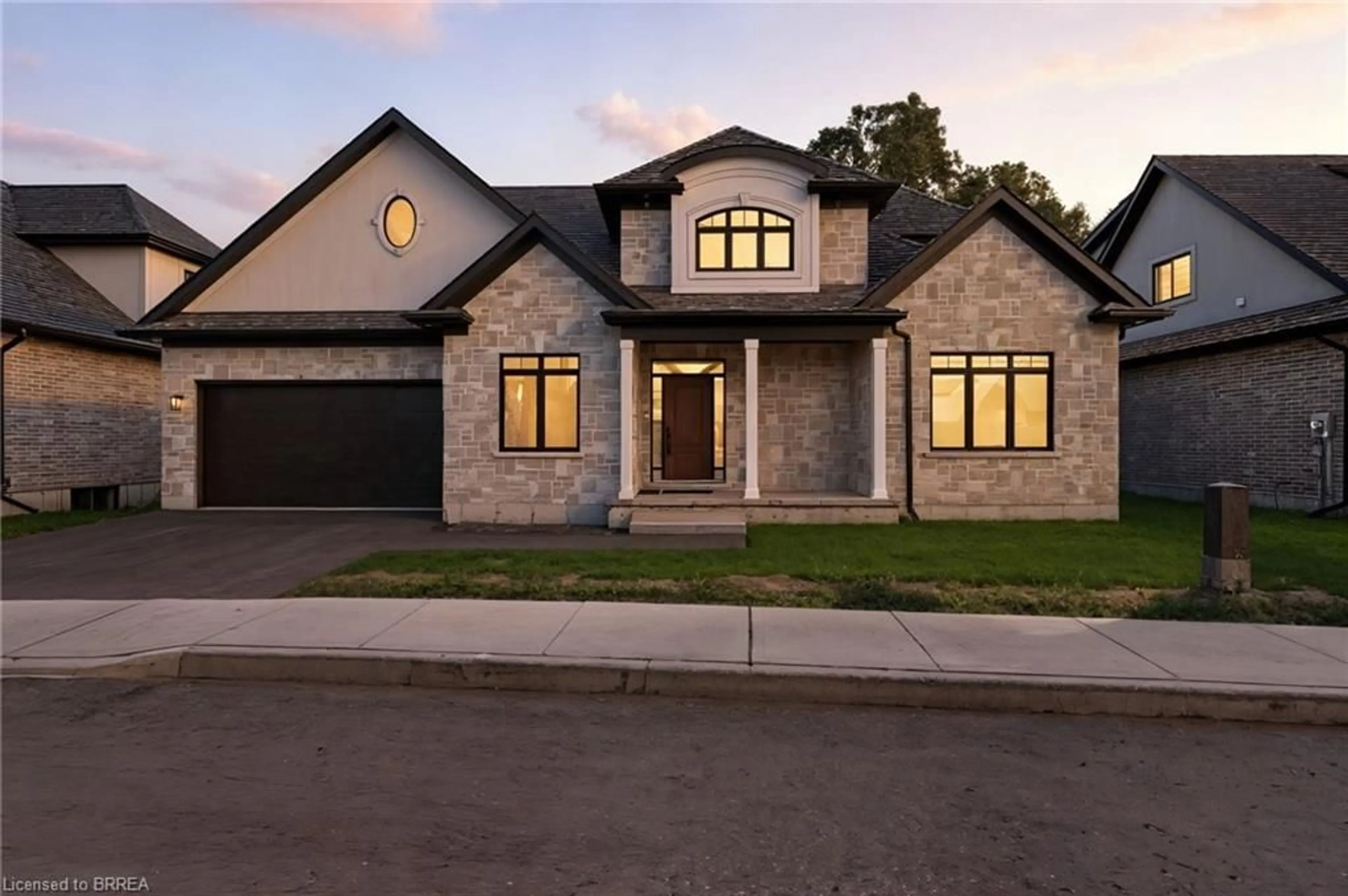 Home with brick exterior material, street for 242 Mount Pleasant St #4, Brantford Ontario N3T 1V1