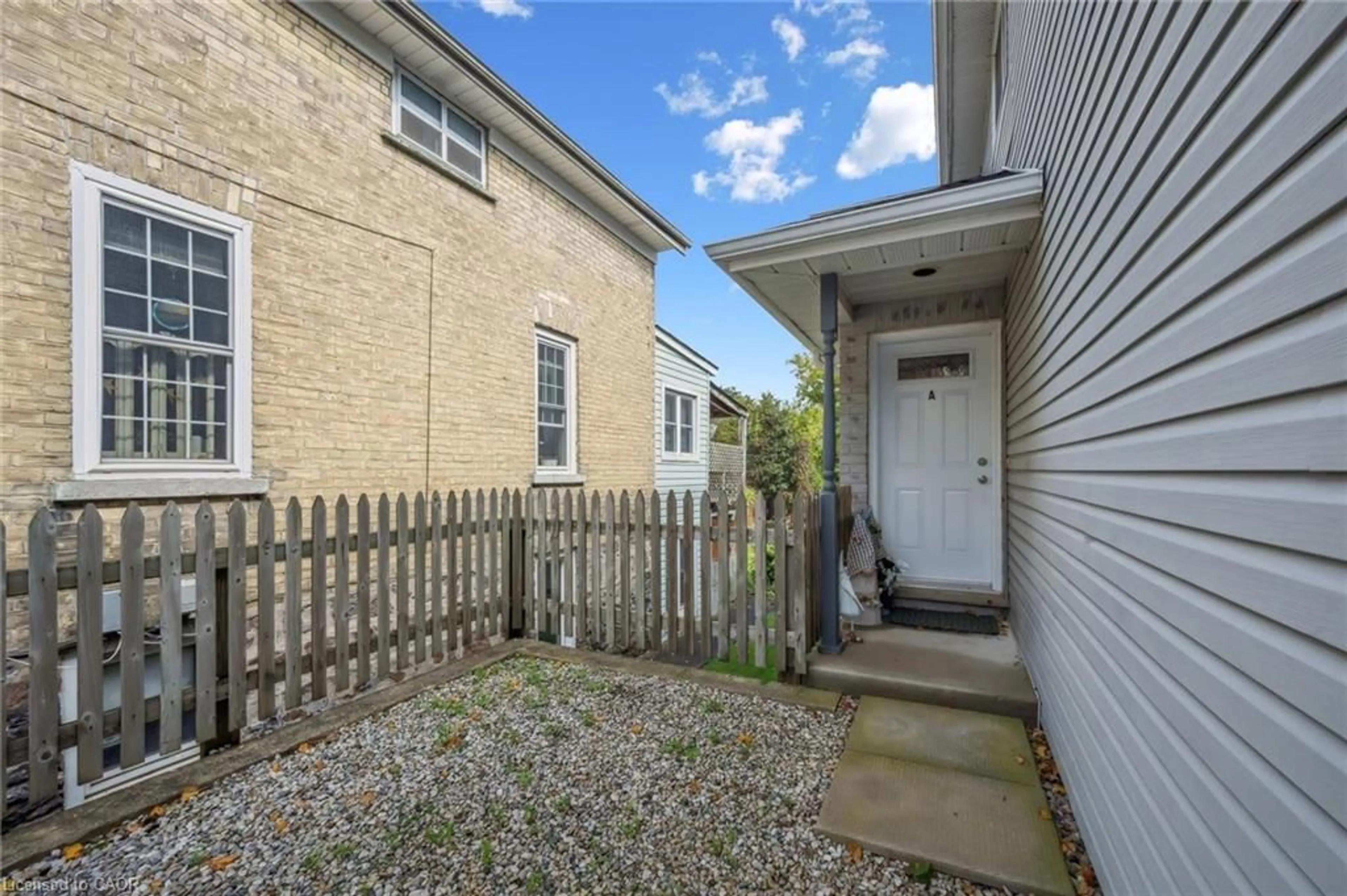 Unknown for 209 Jacob St, New Hamburg Ontario N3A 1C5