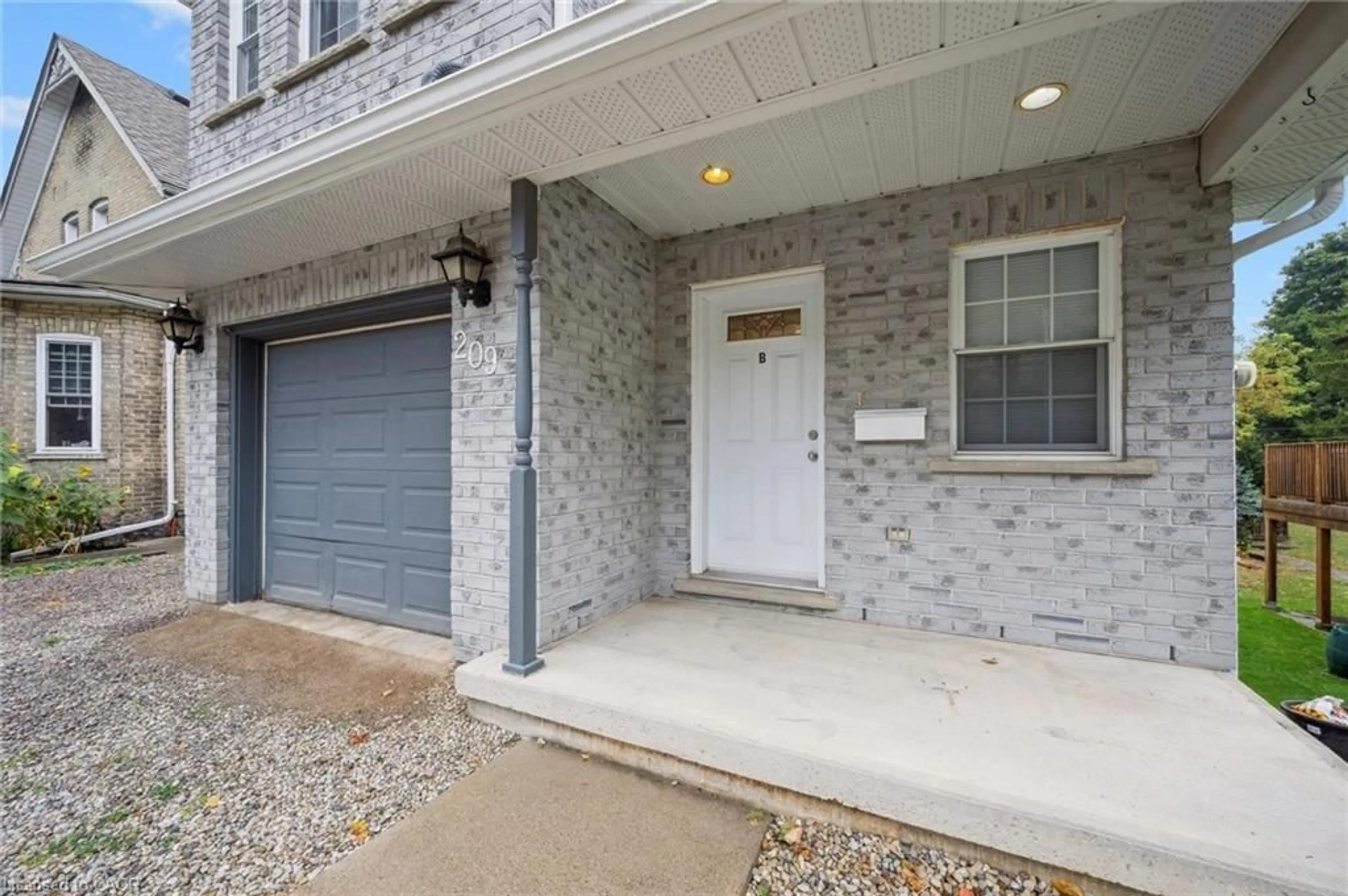 Unknown for 209 Jacob St, New Hamburg Ontario N3A 1C5