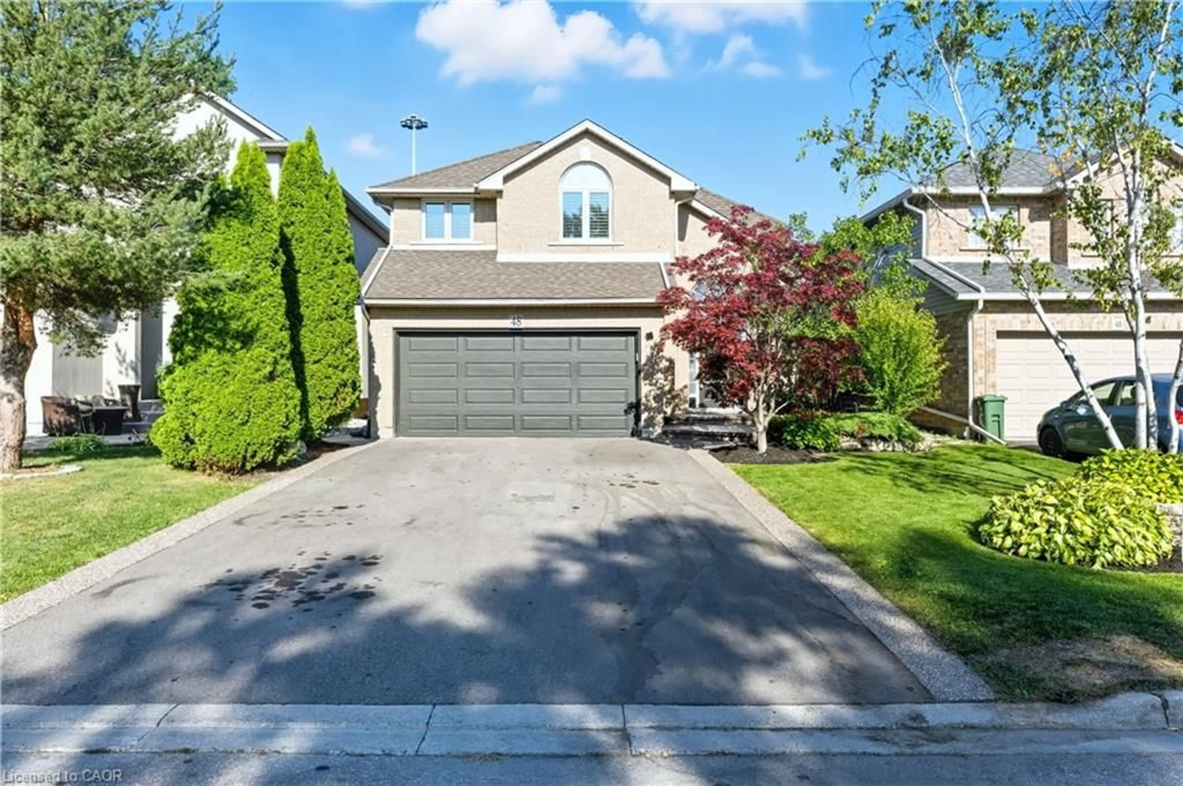 Home with vinyl exterior material, street for 48 Cabriolet Cres, Ancaster Ontario L9K 1K6