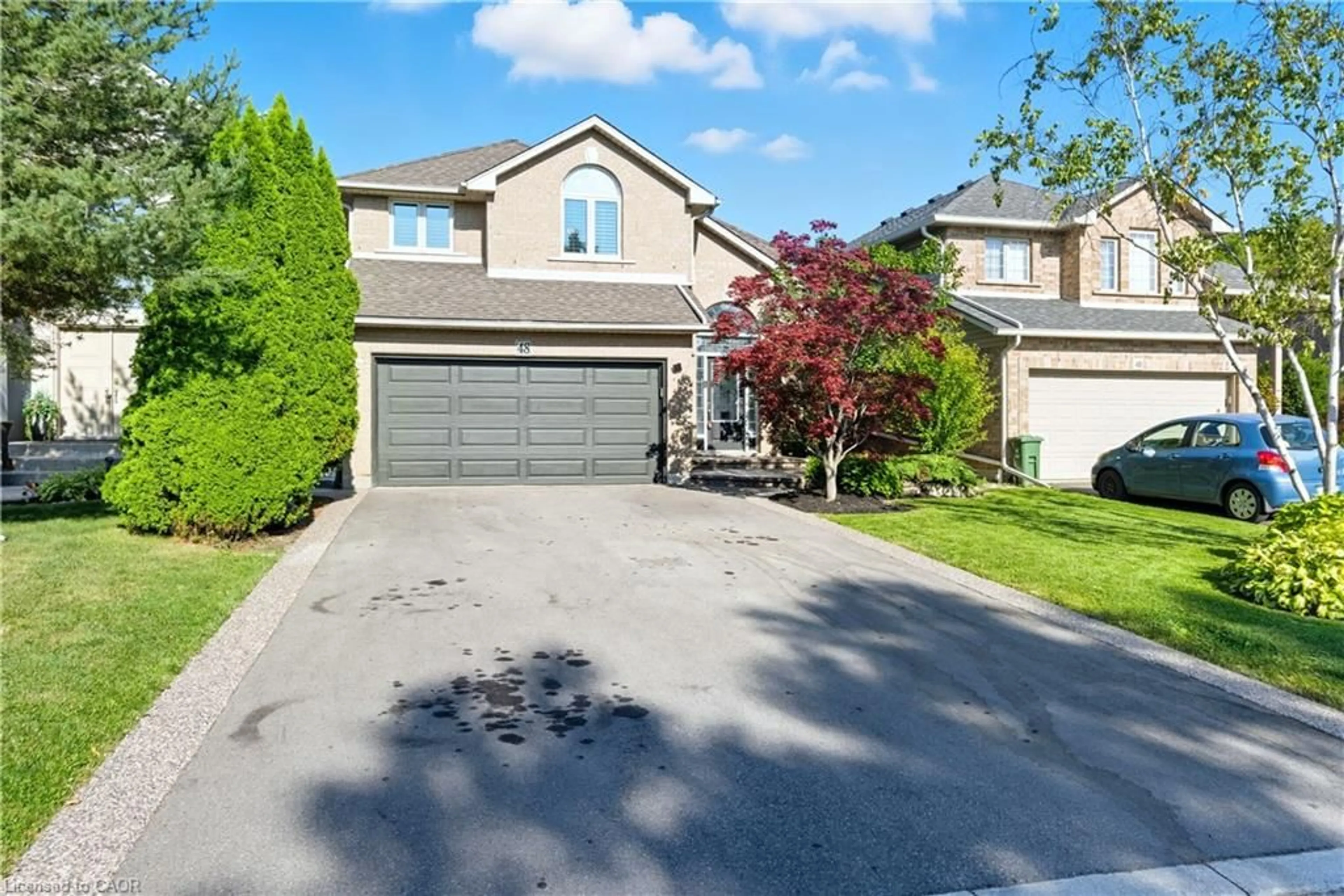 A pic from outside/outdoor area/front of a property/back of a property/a pic from drone, street for 48 Cabriolet Cres, Ancaster Ontario L9K 1K6