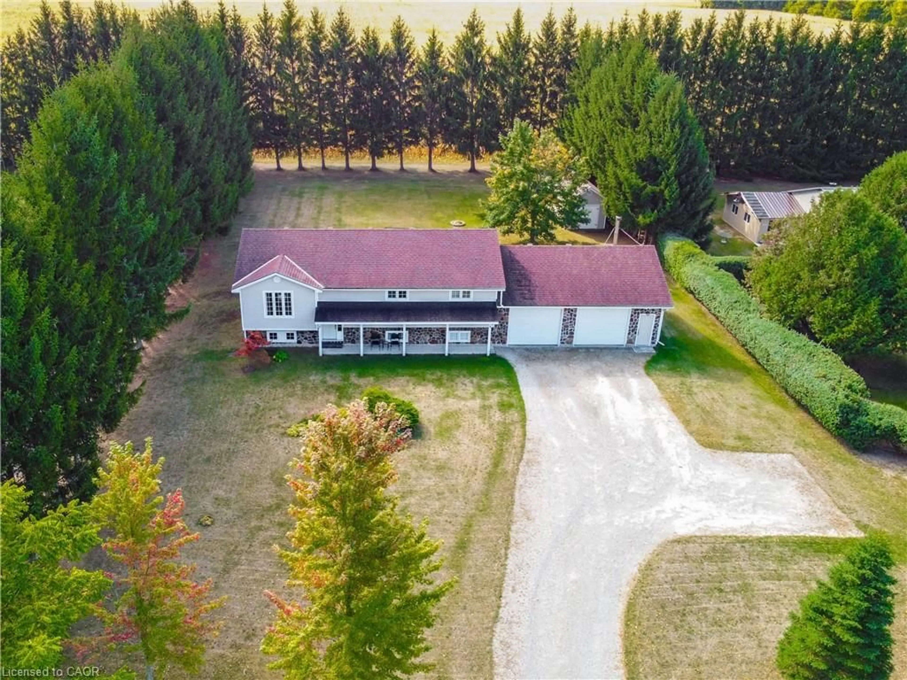 A pic from outside/outdoor area/front of a property/back of a property/a pic from drone, unknown for 41 Church Rd, Scotland Ontario N0E 1R0