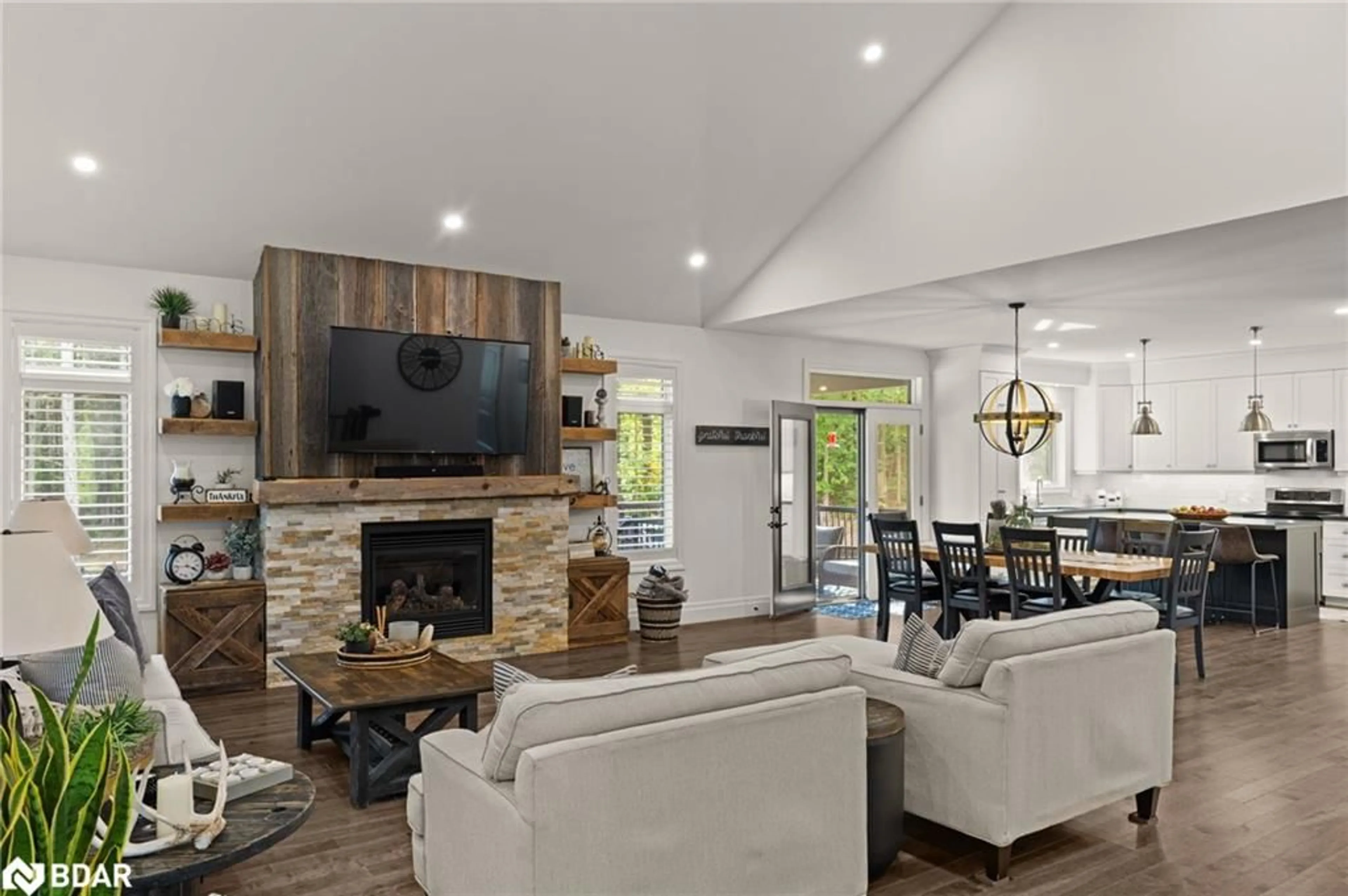 Living room with furniture, unknown for 49 Sydenham Trail, Duntroon Ontario L0M 1H0