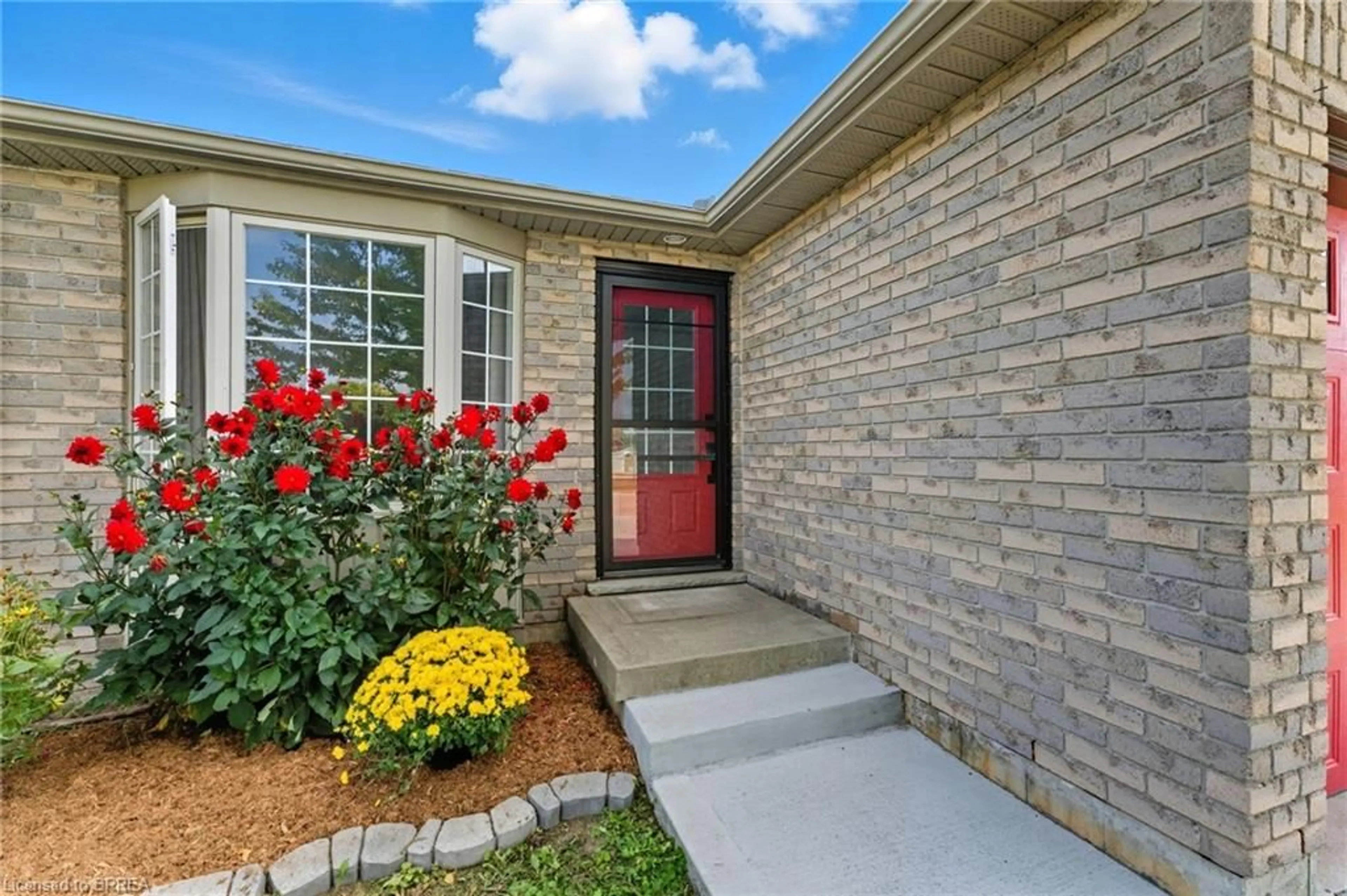 Home with brick exterior material, street for 113A Whitlaw Way, Paris Ontario N3L 4C8