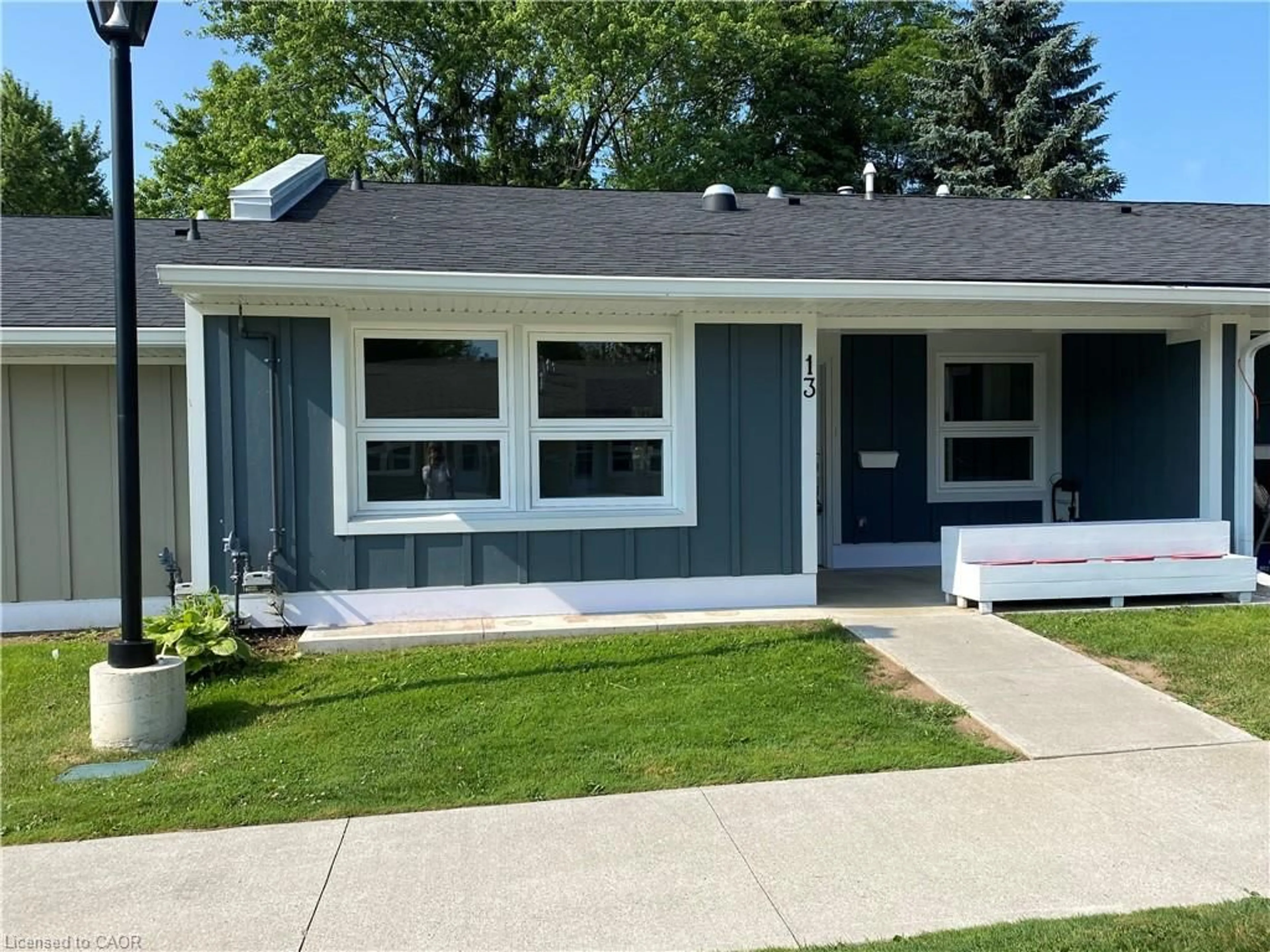 Home with vinyl exterior material, street for 13 Szollosy Cir, Hamilton Ontario L9B 1T8