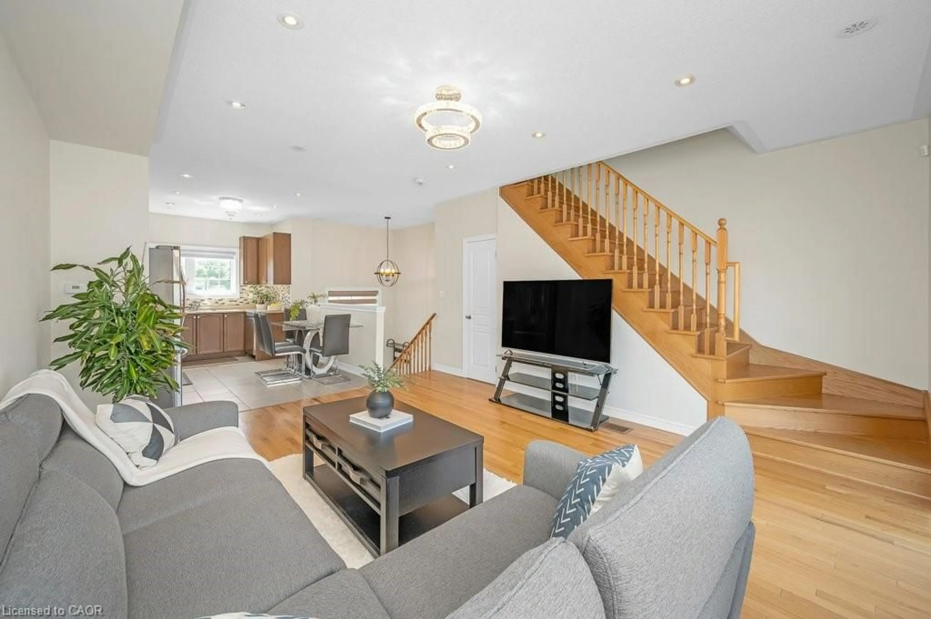 Living room with furniture, unknown for 34 Aspen Hills Rd, Brampton Ontario L6Y 6E4