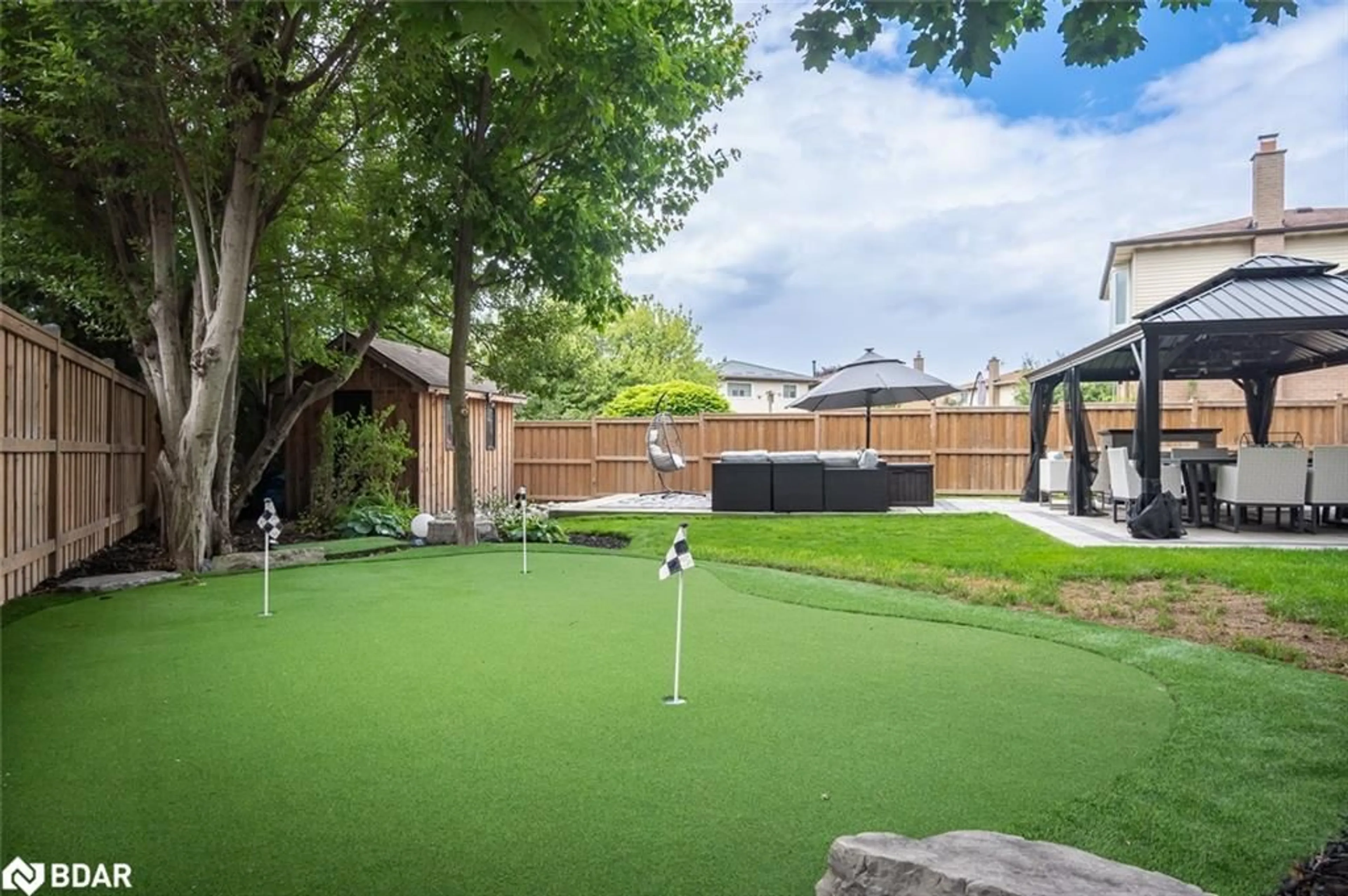 Patio, street for 613 Foster Crt, Milton Ontario L9T 4P1