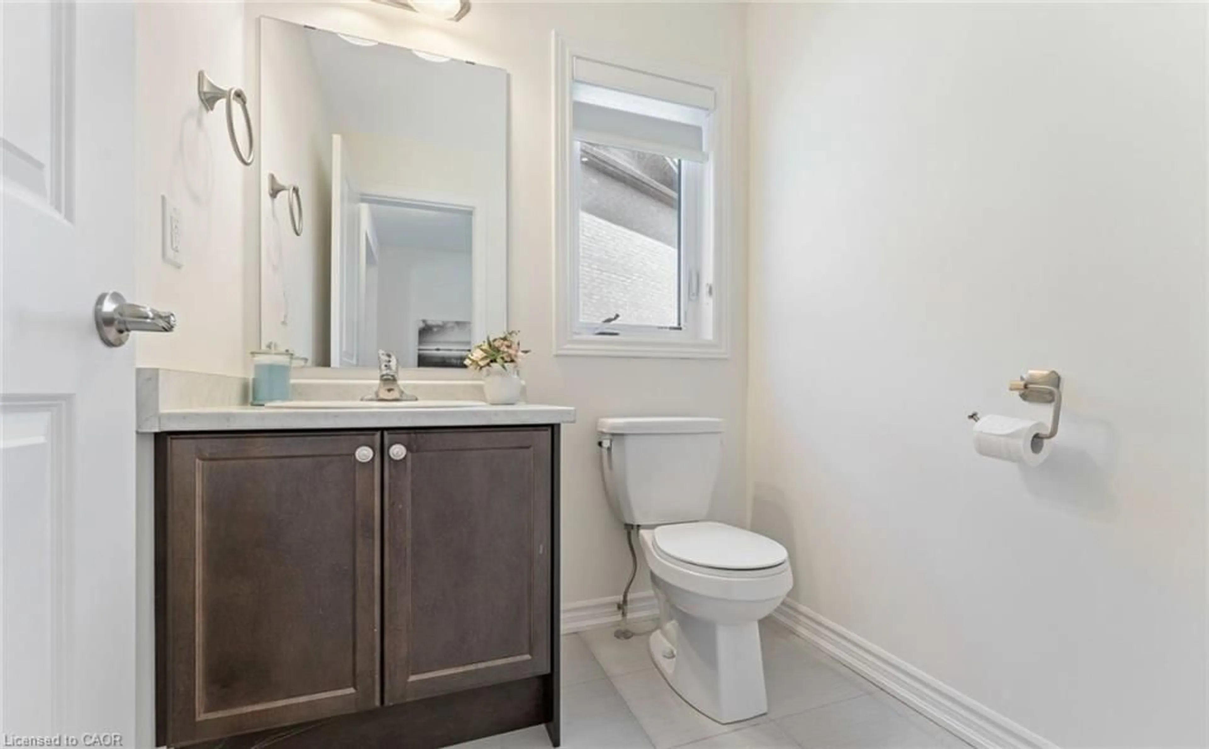 Standard bathroom, ceramic/tile floor for 30 Rowley Street, Brantford Ontario N3S 0J6
