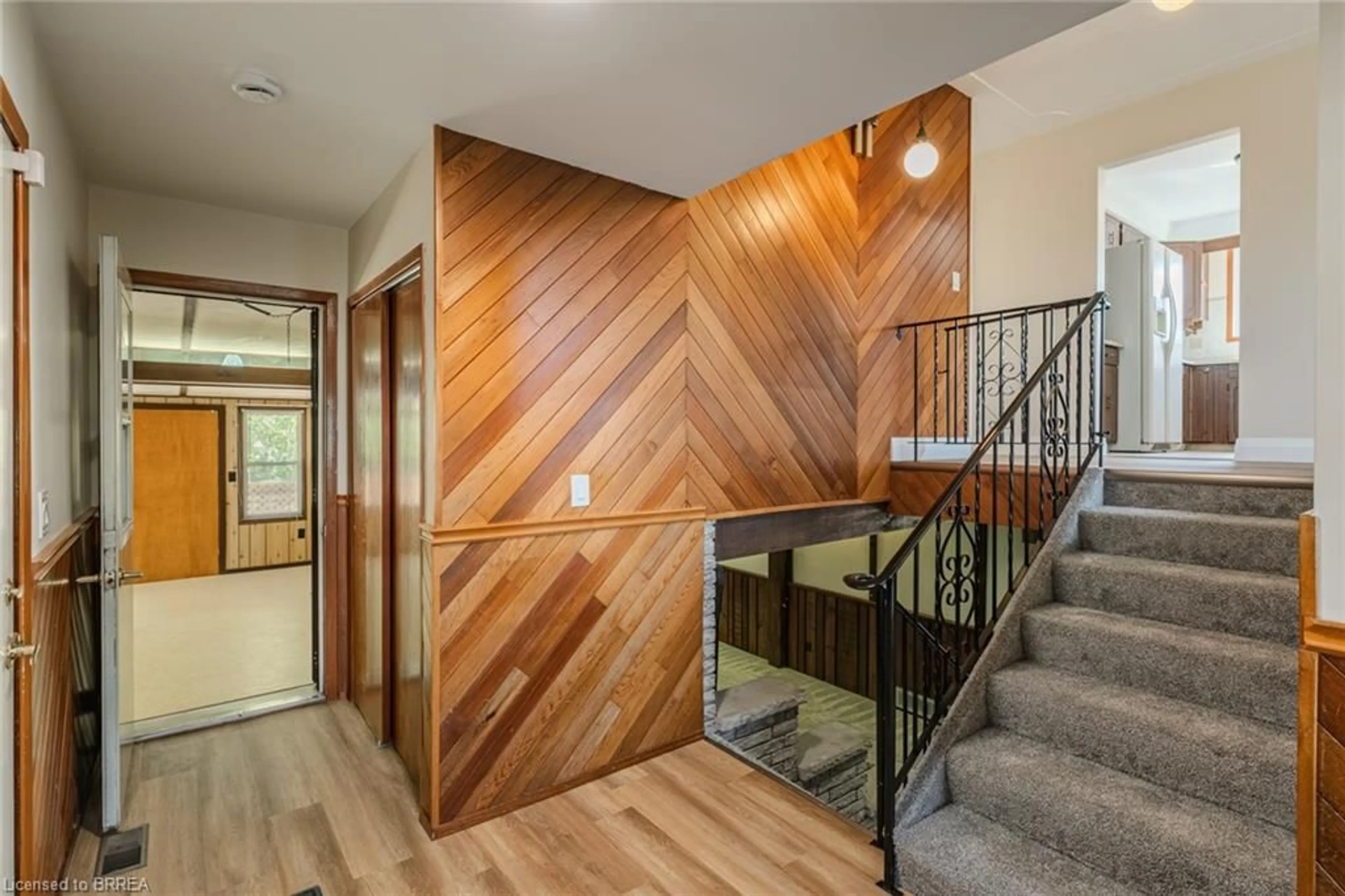 Indoor foyer for 9 Bannister St, Oakland Ontario N0E 1L0