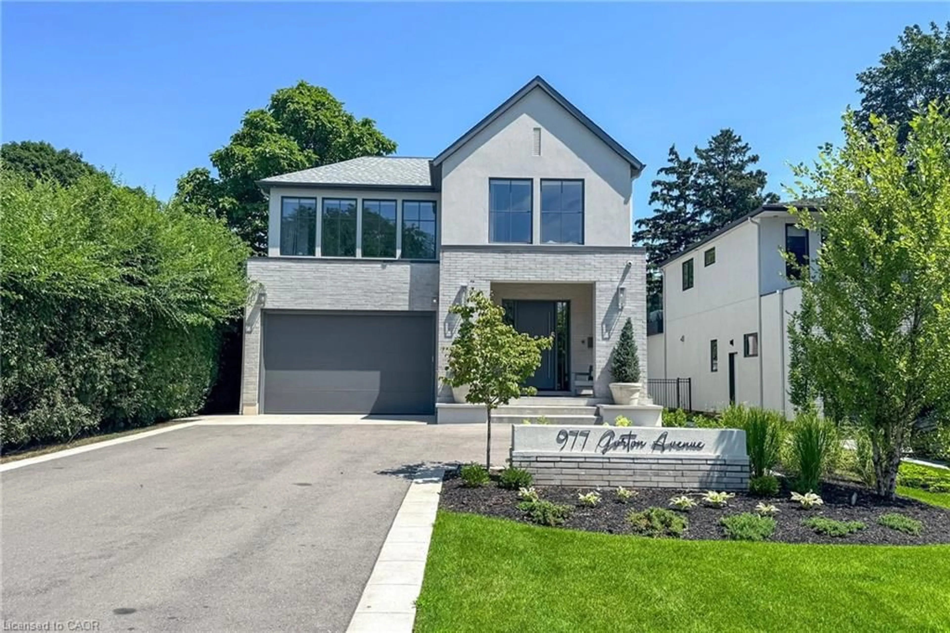 Home with brick exterior material, street for 977 Gorton Ave, Burlington Ontario L7T 1S6