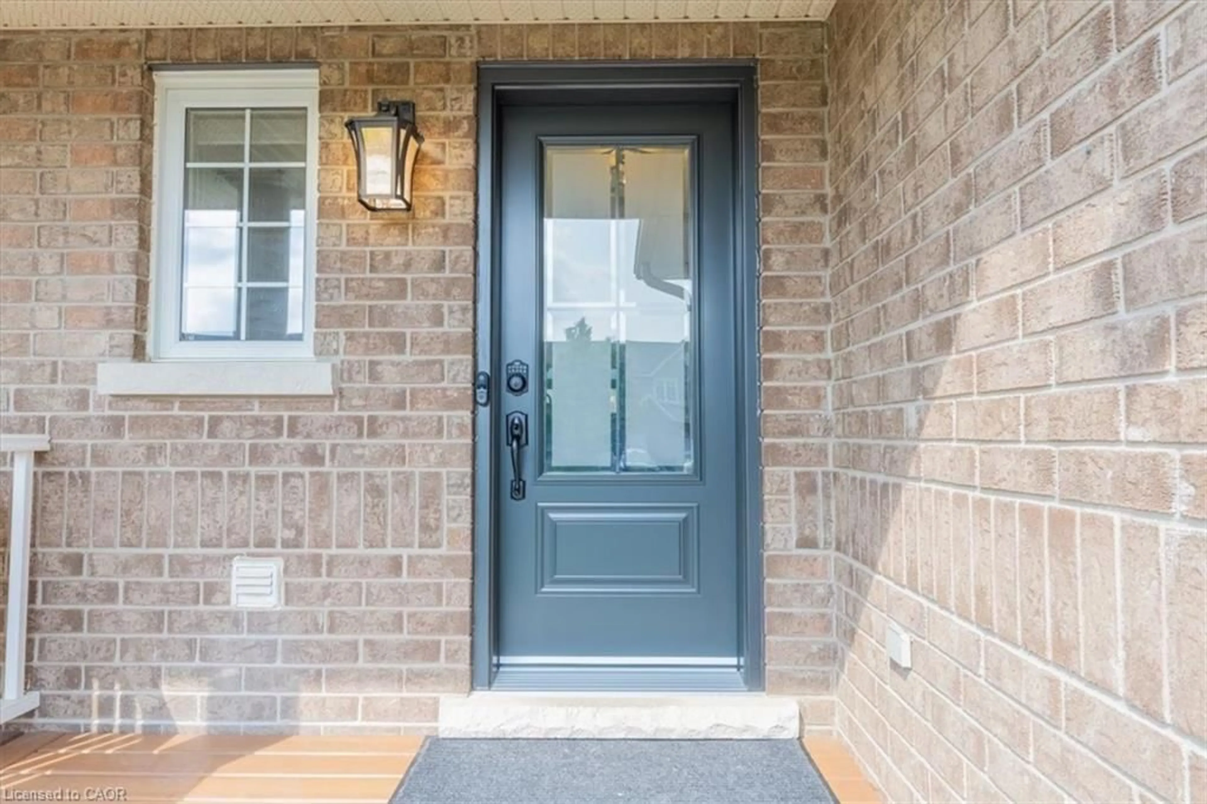 Indoor entryway for 4 Ruthven Cres, Alliston Ontario L9R 0A7