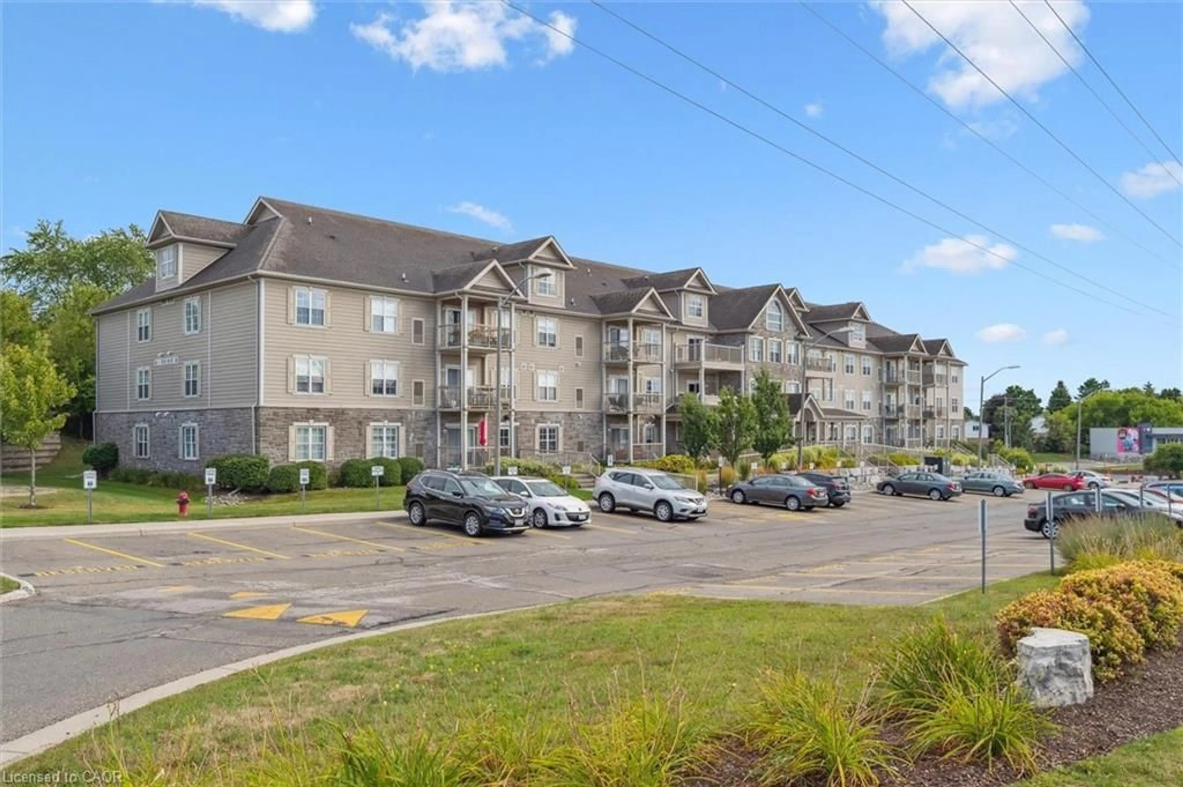 Patio, unknown for 345 Fisher Mills Rd #305, Cambridge Ontario N3C 0E5