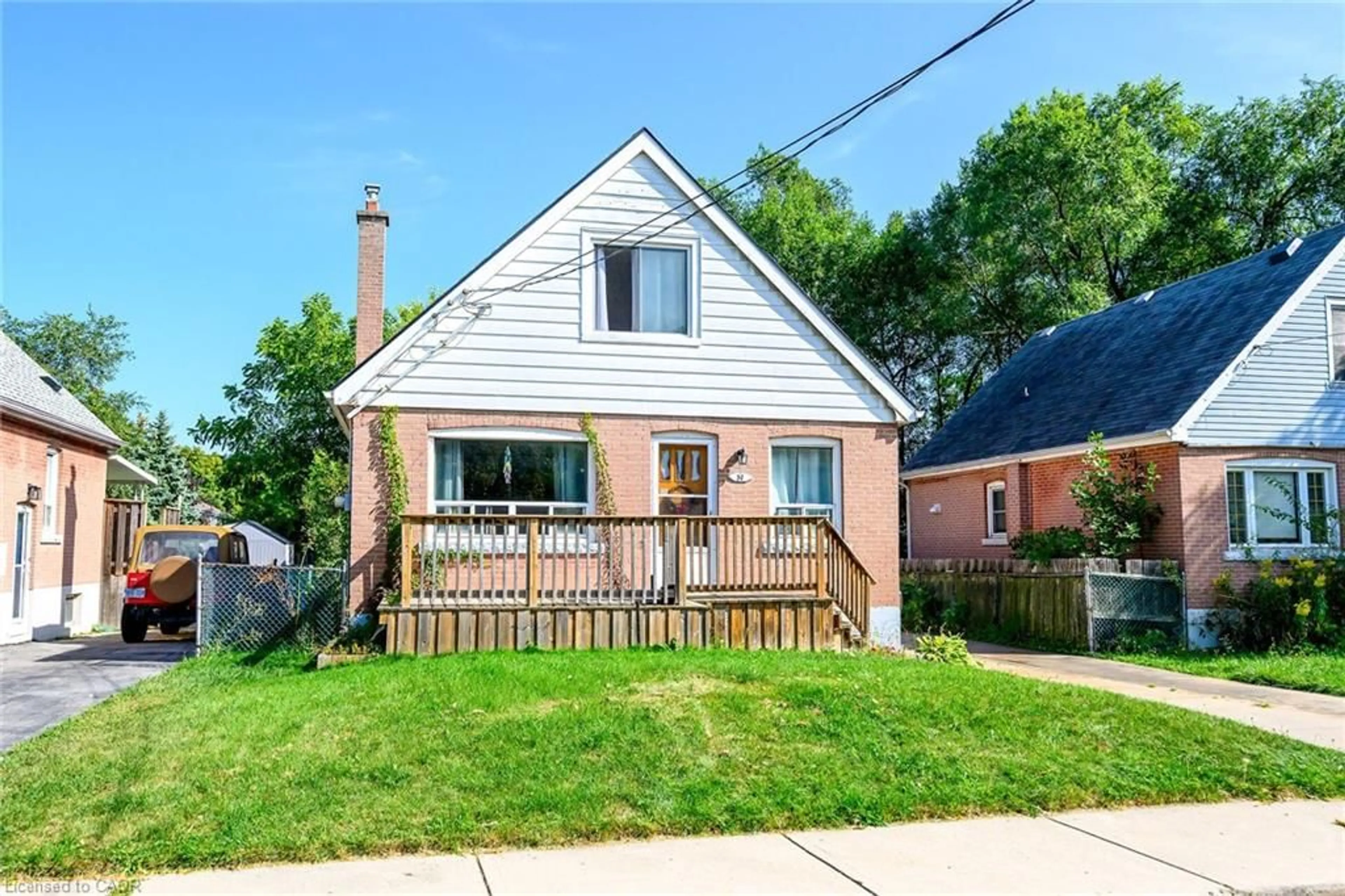 Home with brick exterior material, street for 51 Shadyside Ave, Hamilton Ontario L8V 3E2