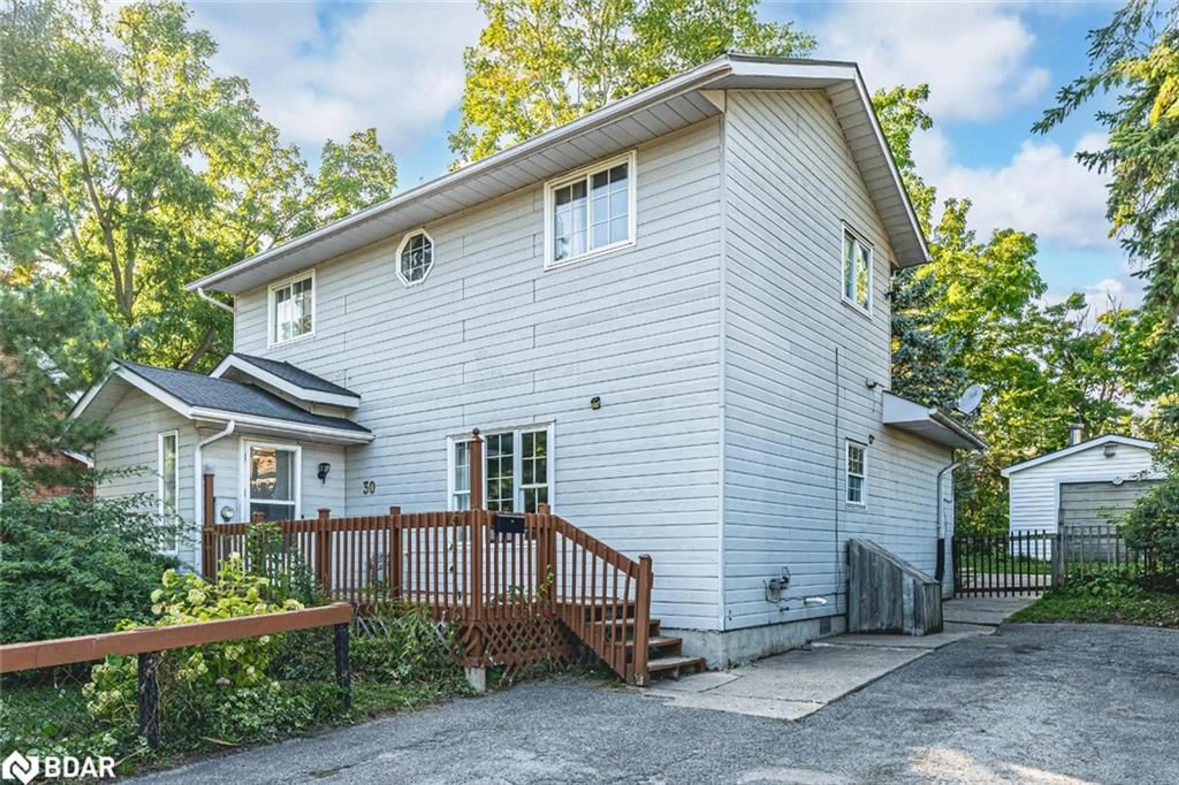 Unknown for 30 North St, Barrie Ontario L4M 2R9