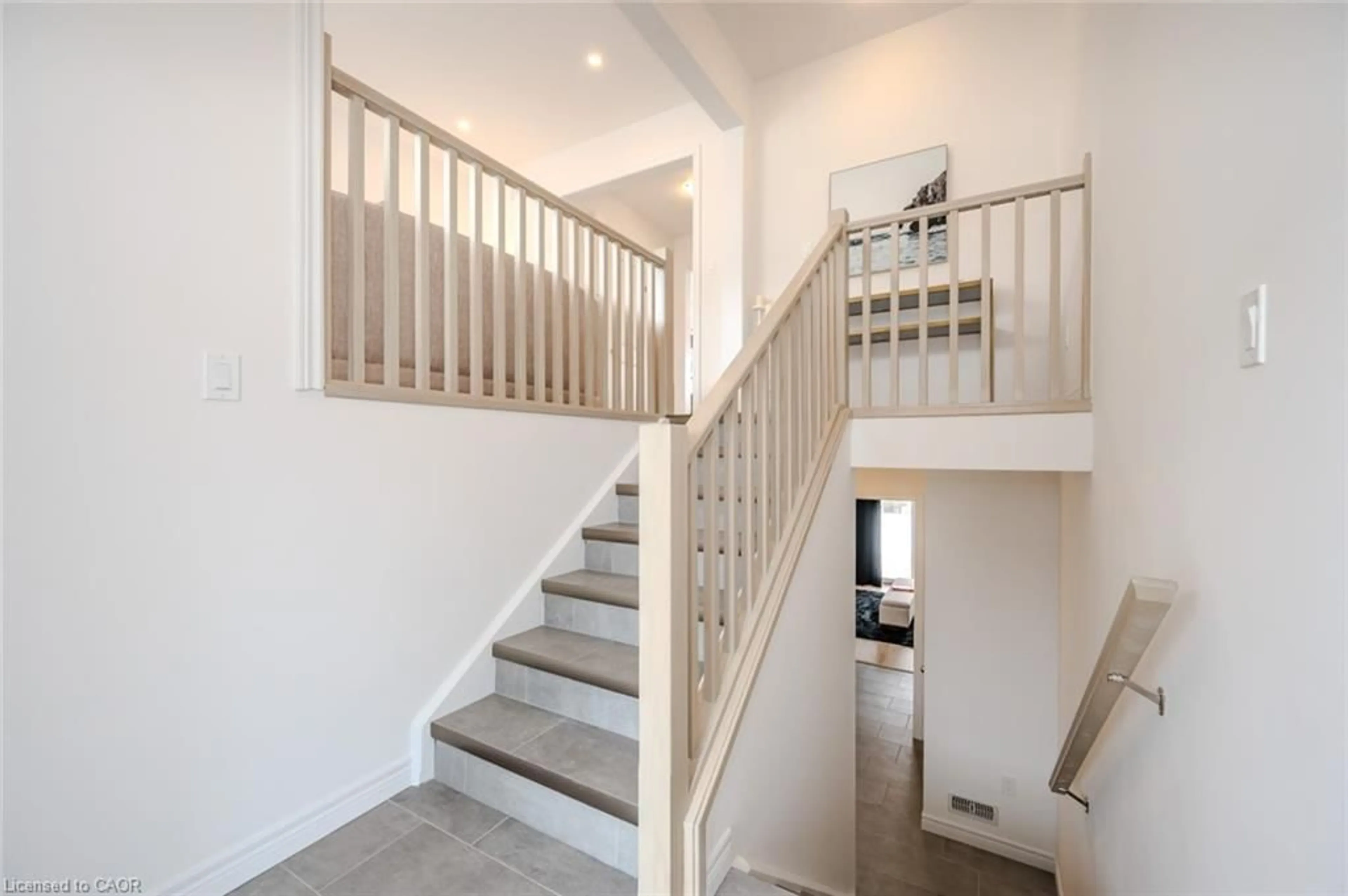 Stairs for 8 Sora Lane, Guelph Ontario N1E 0T4