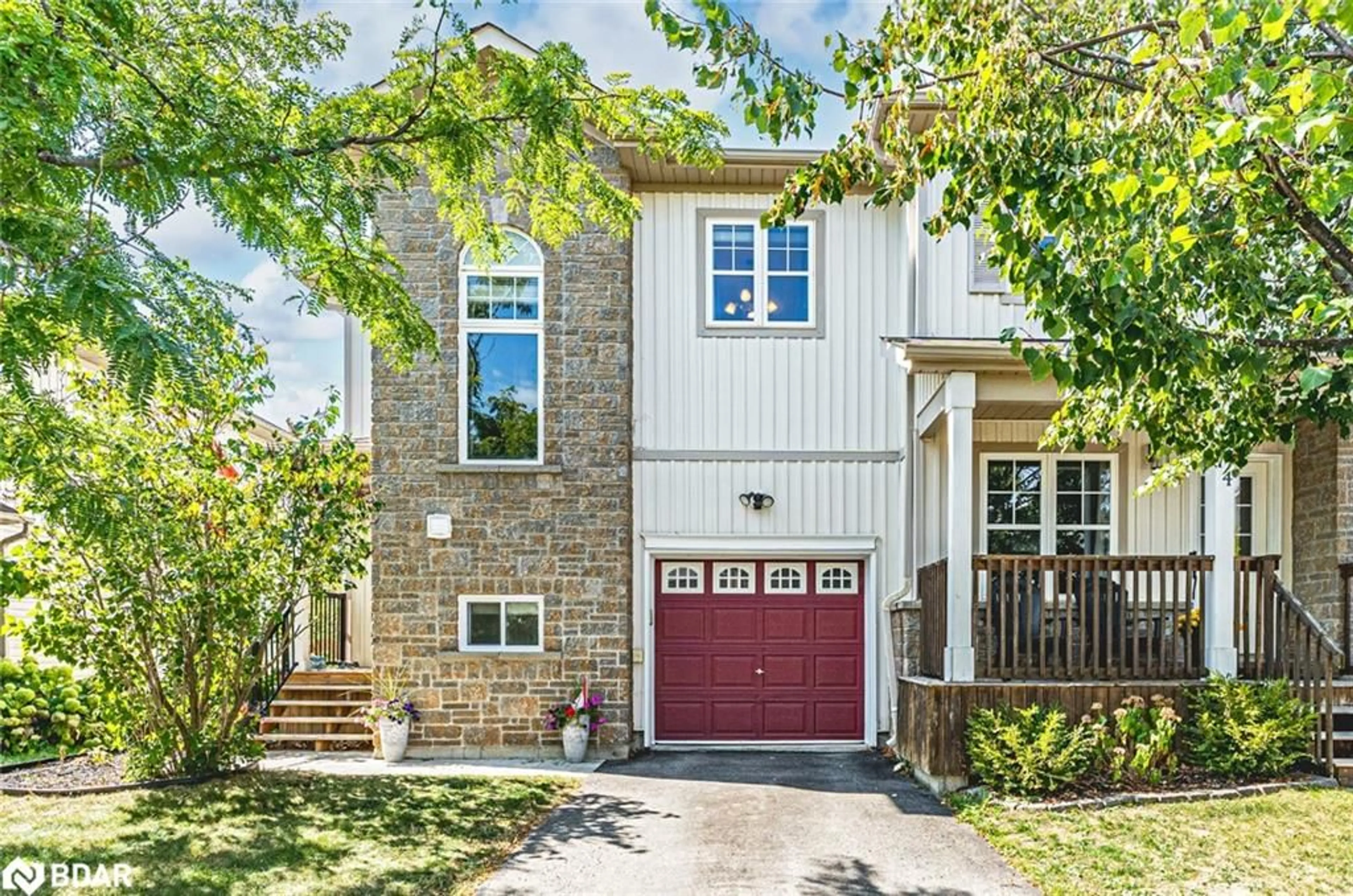 Home with brick exterior material, street for 800 West Ridge Blvd #73, Orillia Ontario L3V 0A1