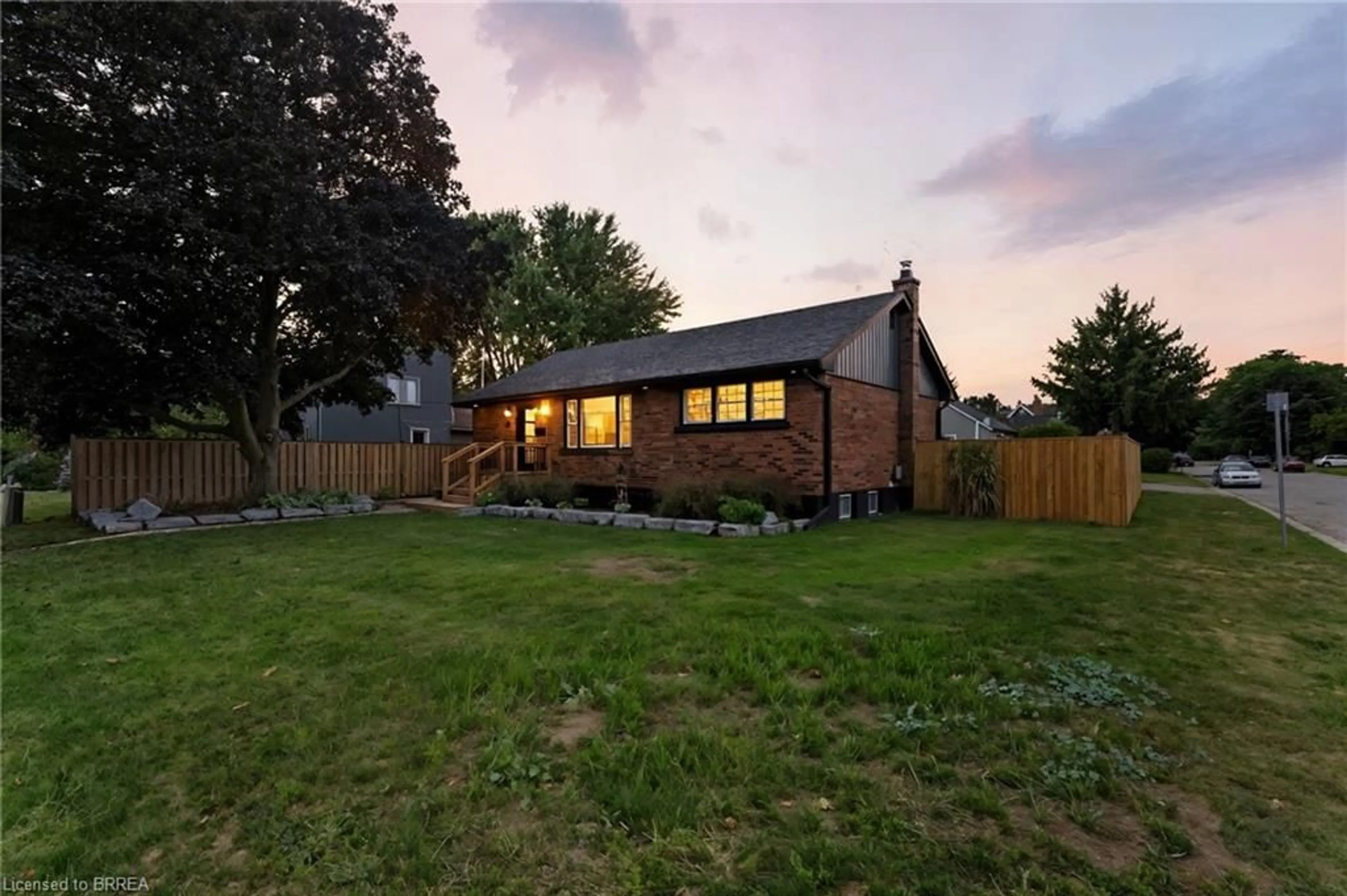 A pic from outside/outdoor area/front of a property/back of a property/a pic from drone, street for 61 Clench Ave, Brantford Ontario N3T 1B7