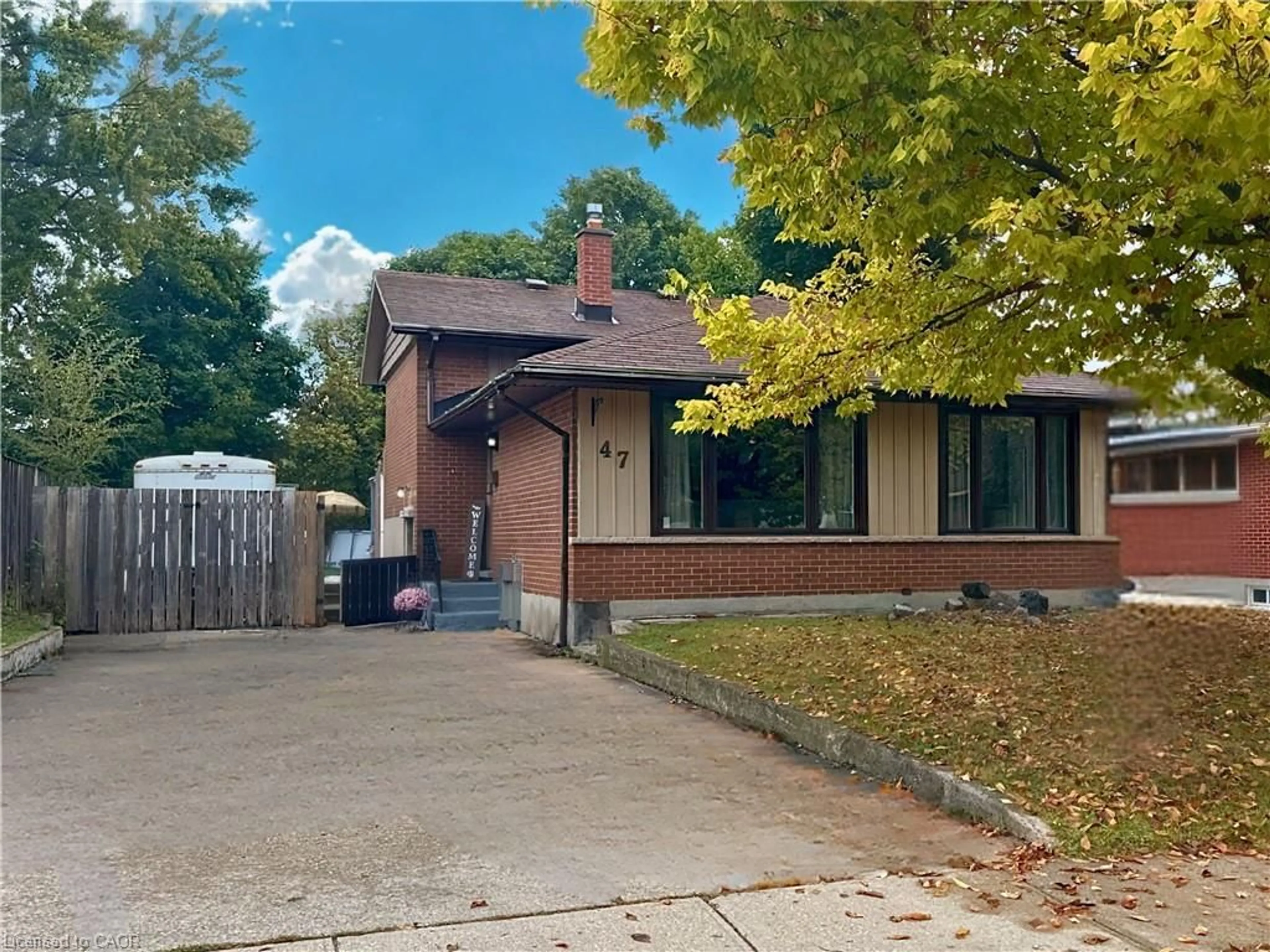 Home with brick exterior material, street for 47 Rouse Ave, Cambridge Ontario N1R 4M6