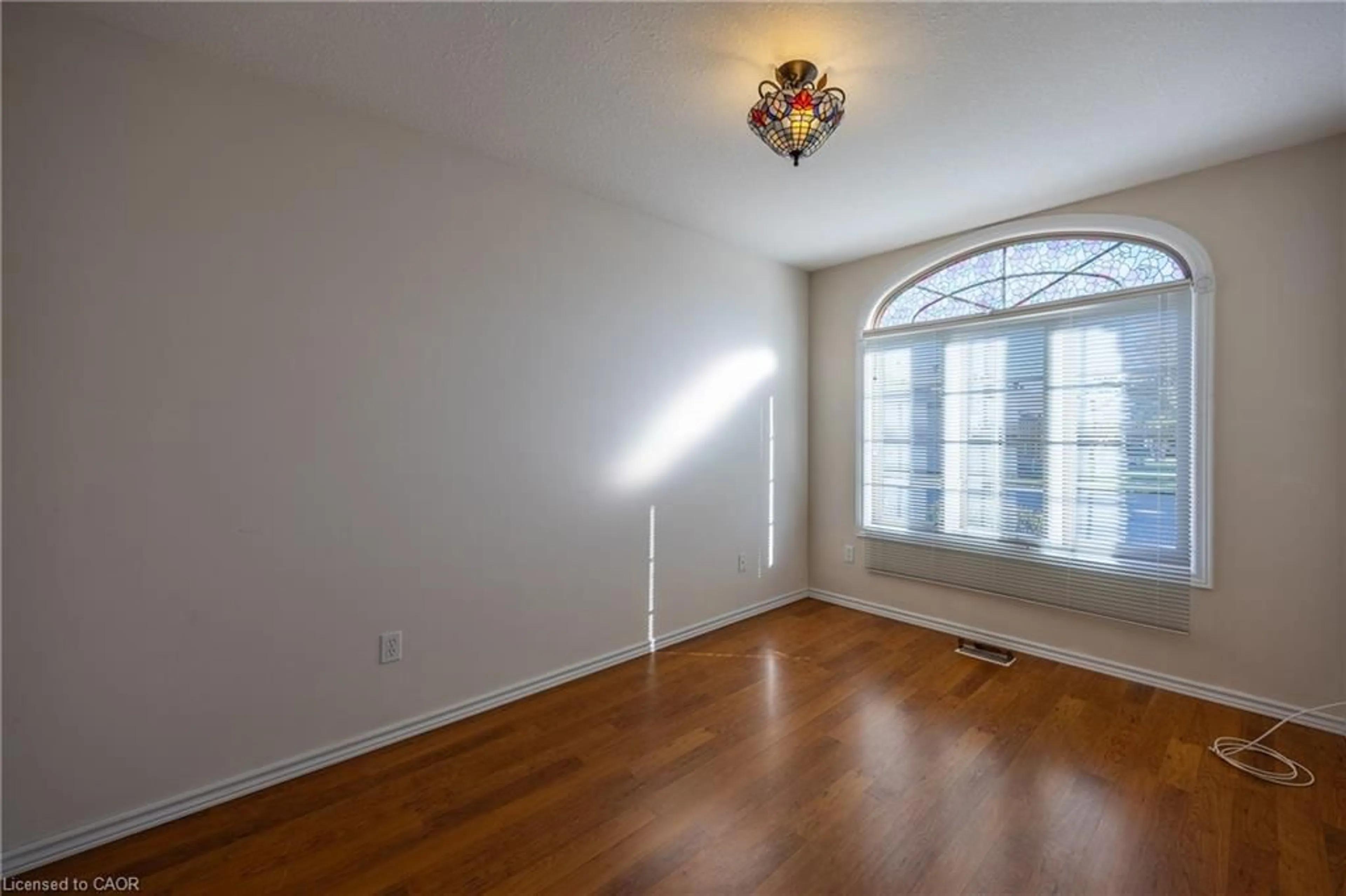 A pic of a room for 510 Queensway #5, Simcoe Ontario N3Y 4R4