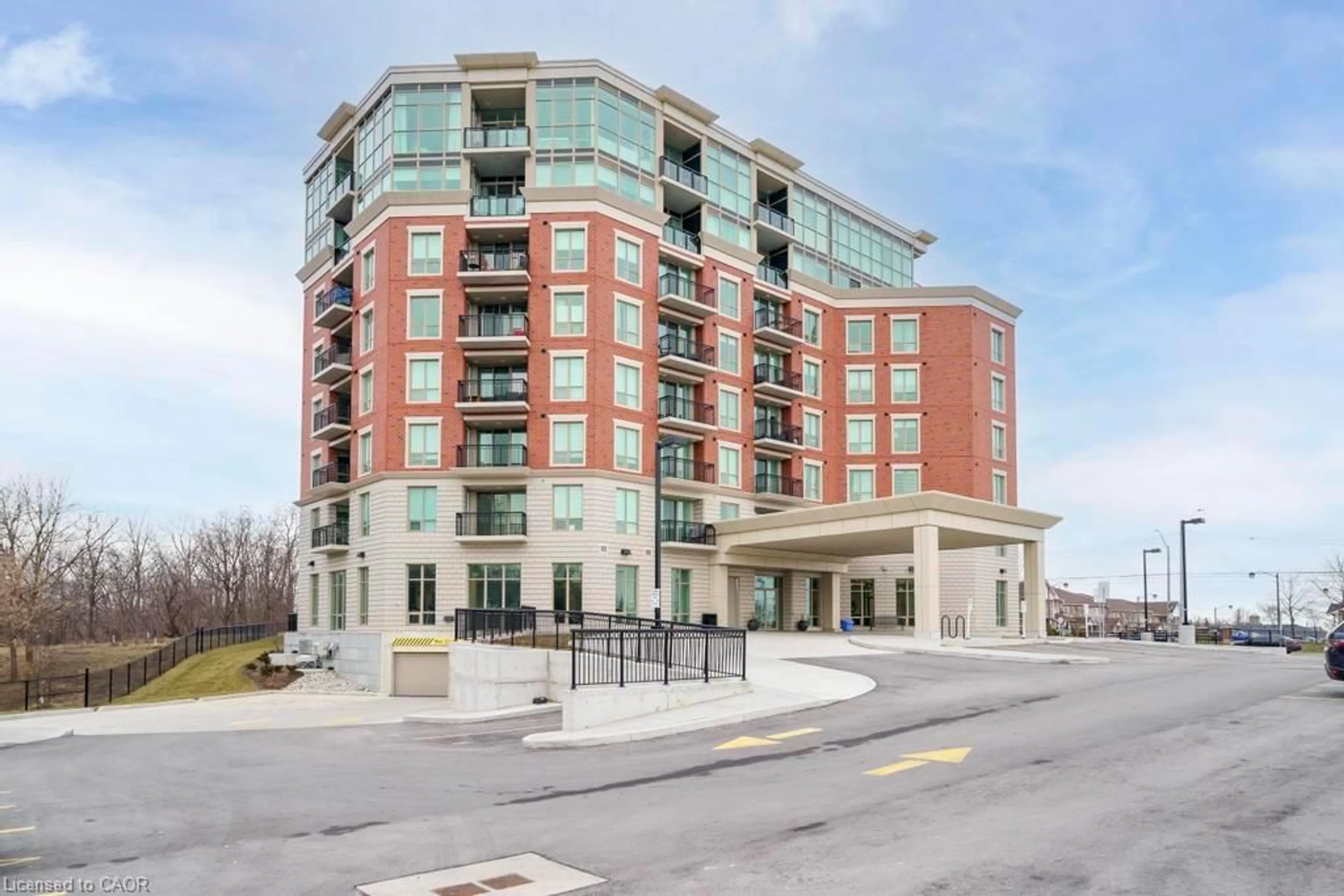 Unknown for 2750 King St #215, Hamilton Ontario L8G 1J4