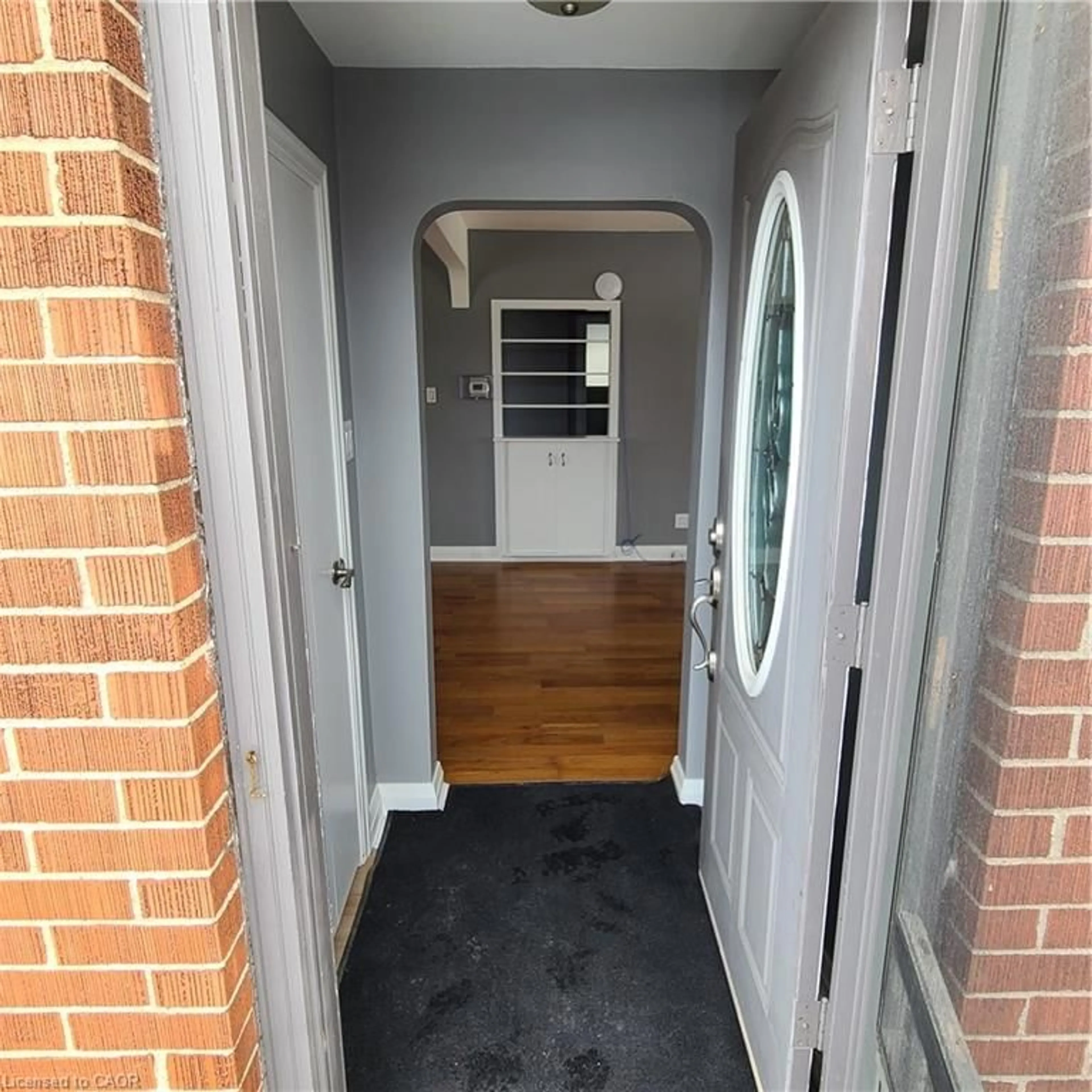 Indoor entryway for 662 #6 Hwy, Caledonia Ontario N3W 1M6