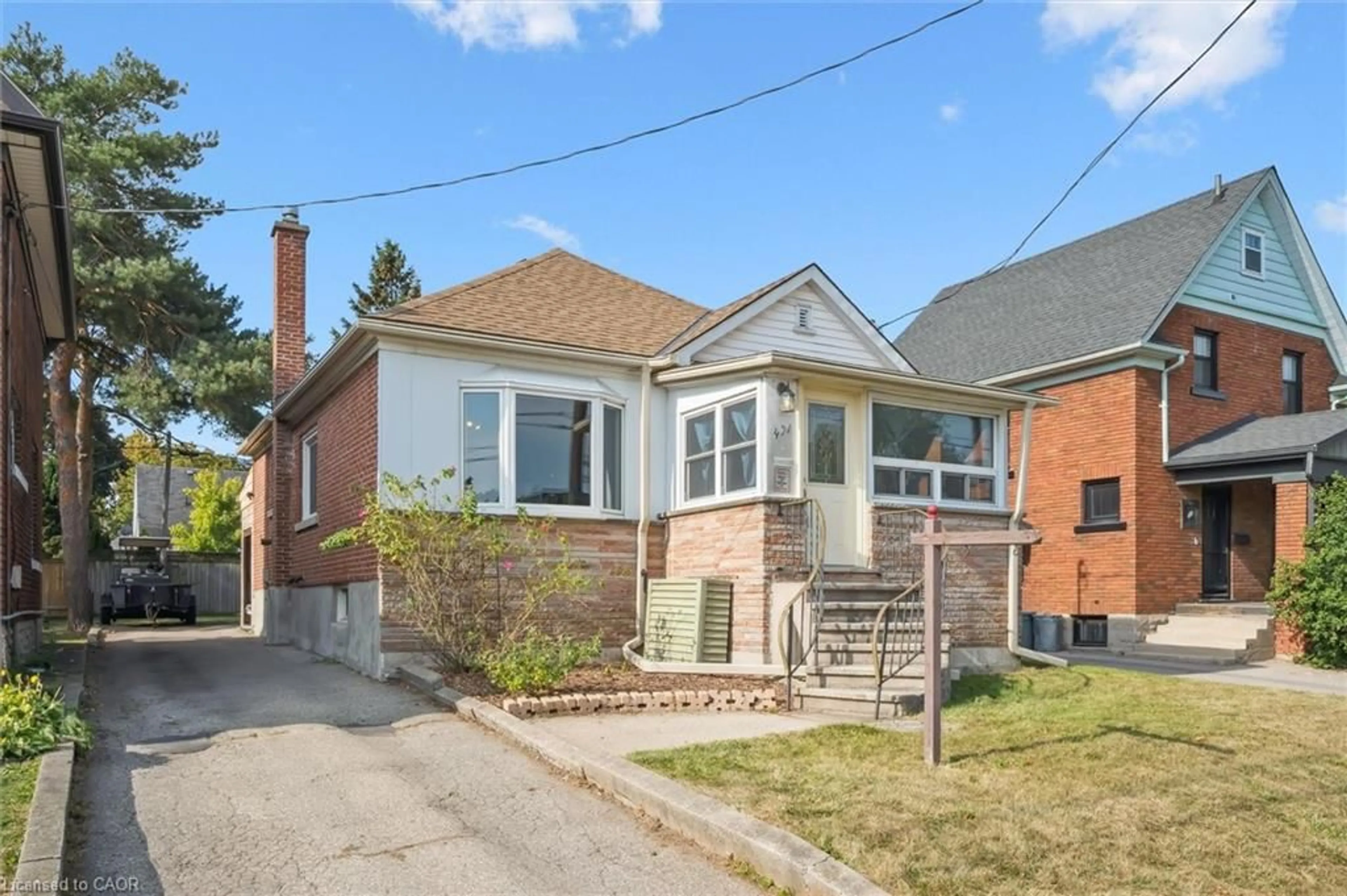 Home with brick exterior material, street for 471 Nyberg St, Kitchener Ontario N2G 2Z2