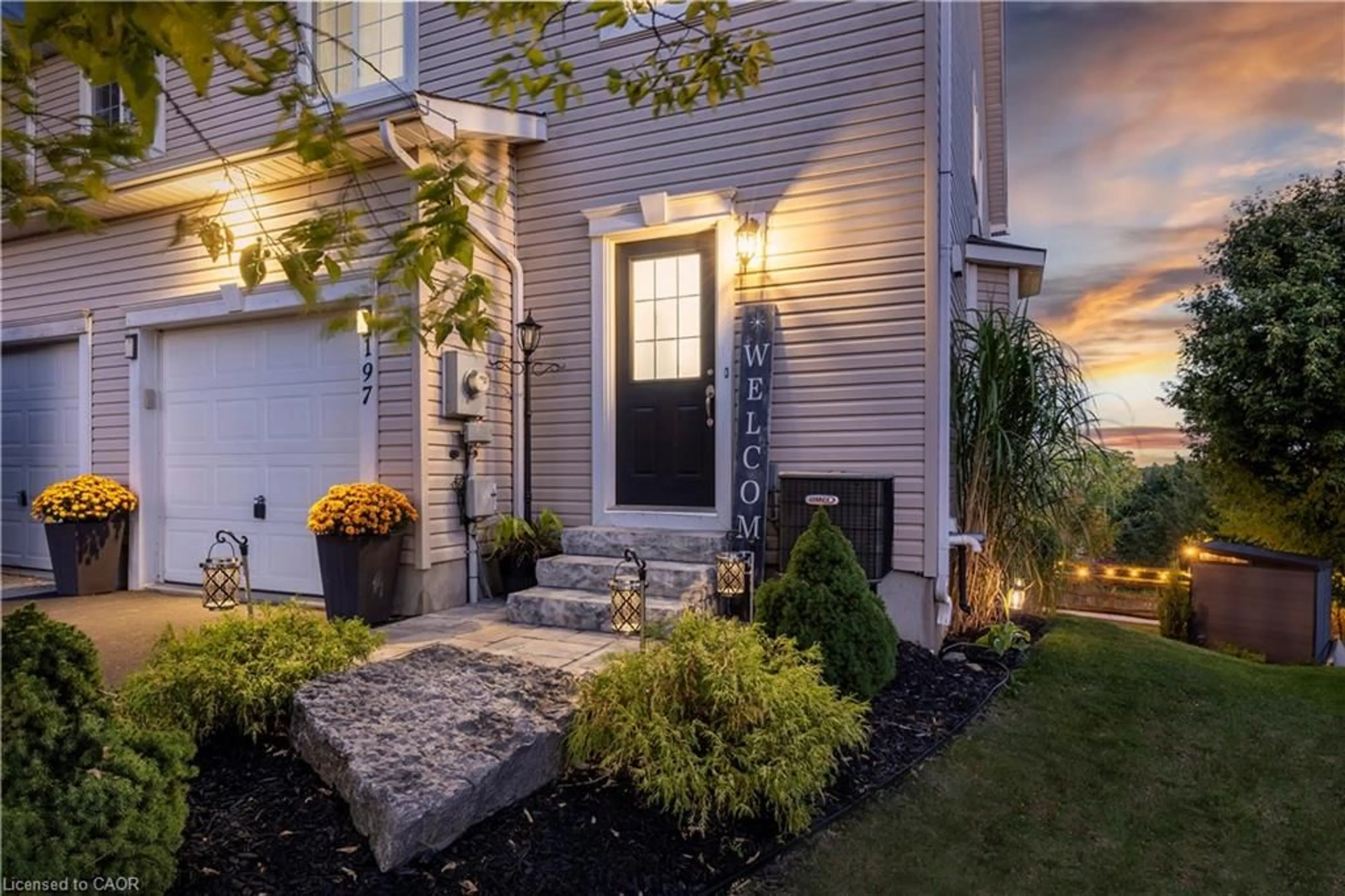 Indoor entryway for 197 Carters Lane, Rockwood Ontario N0B 2K0