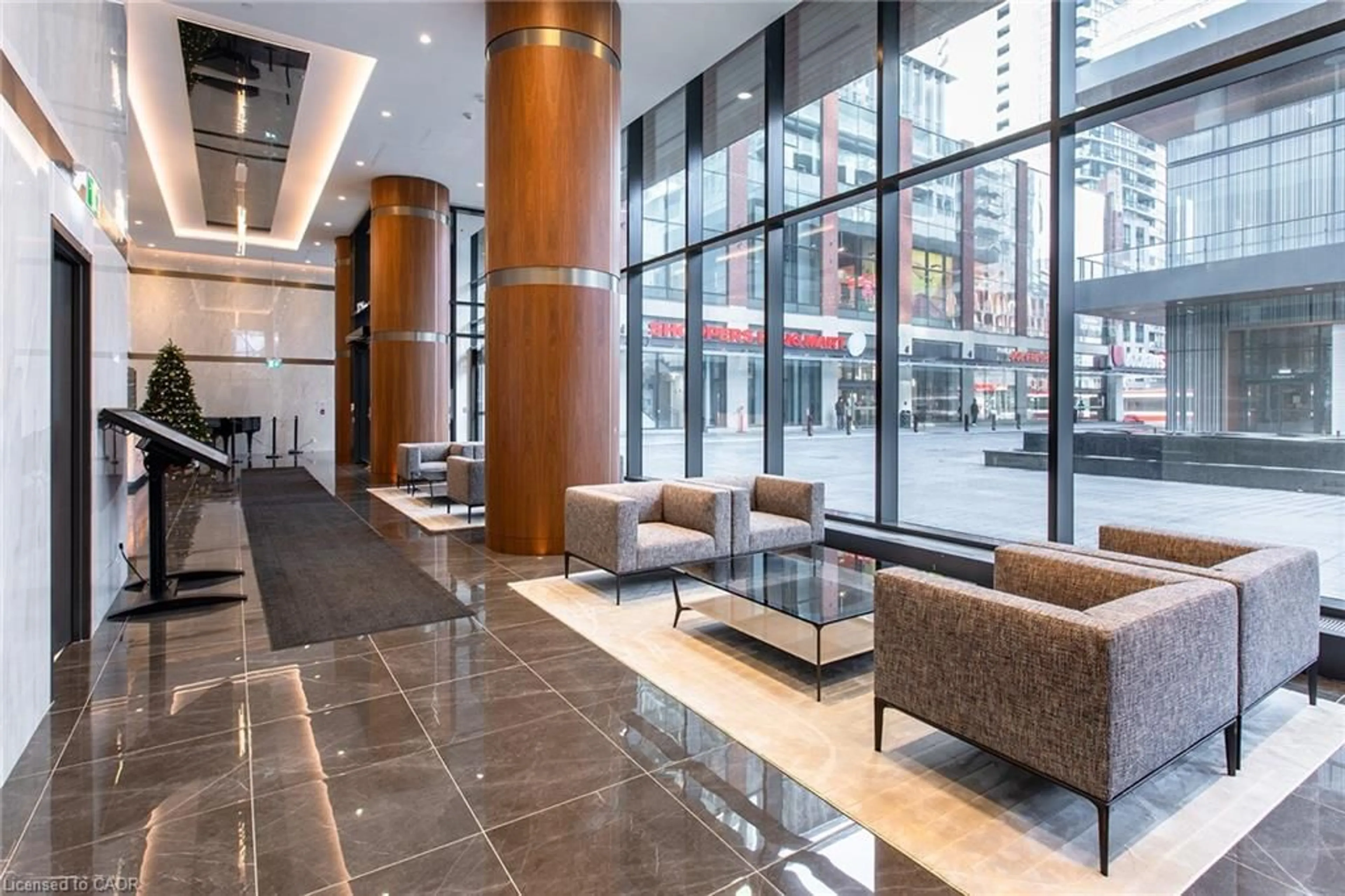 Lobby for 17 Bathurst St #1605, Toronto Ontario M5V 0N1