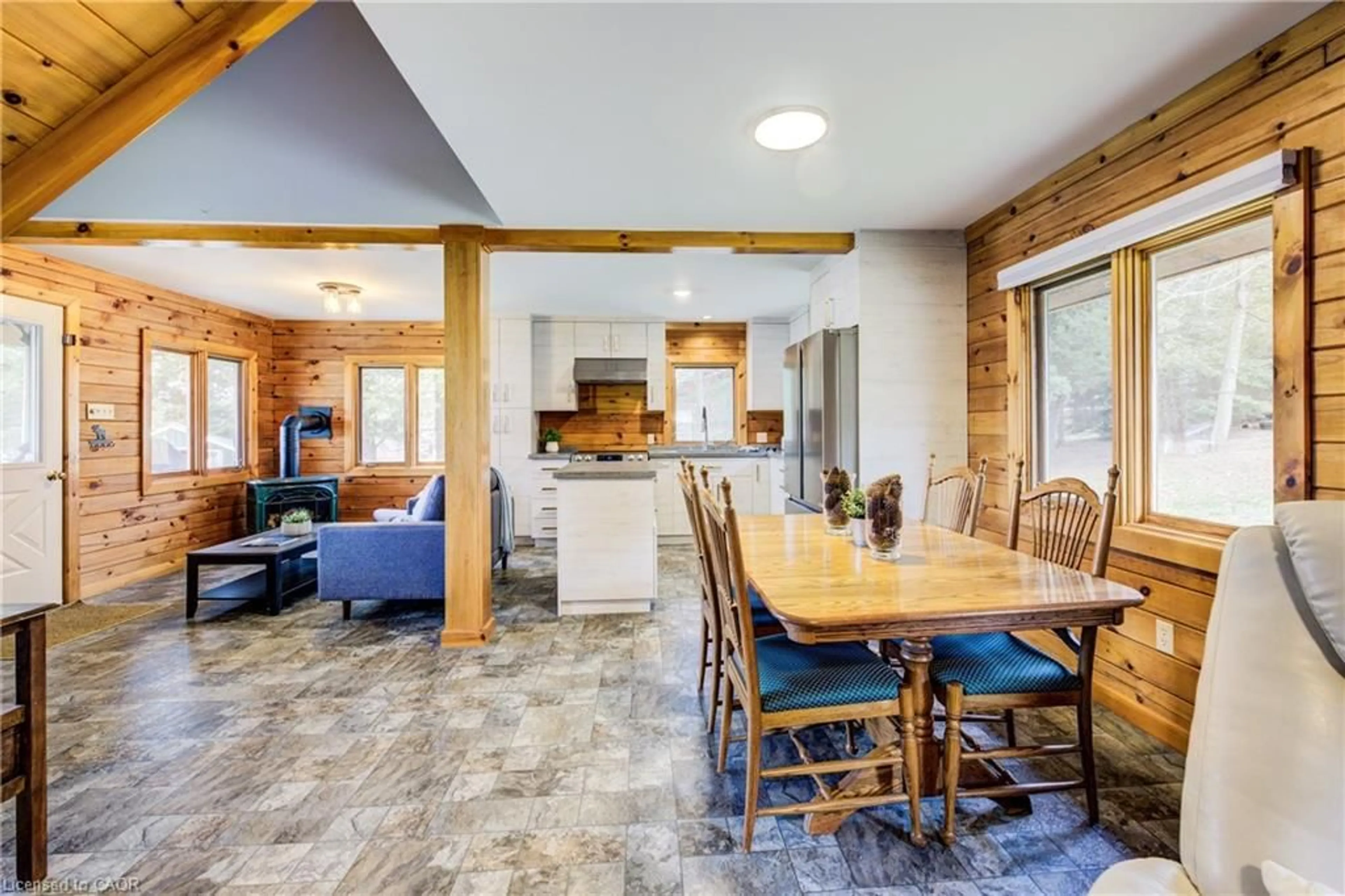 Open concept kitchen, ceramic/tile floor for 462 Road 4, Conestogo Lake Ontario N0B 2S0