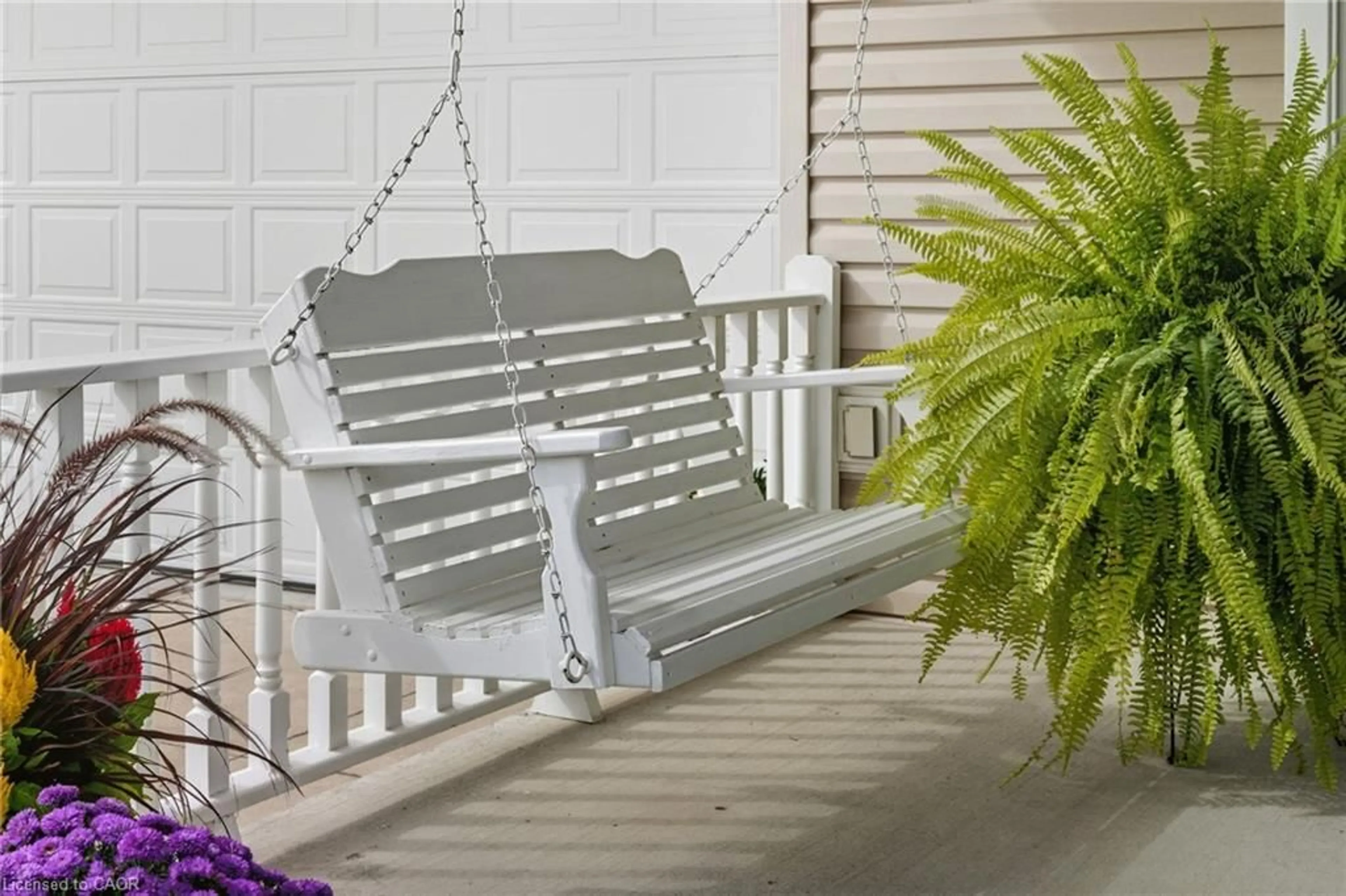Patio, street for 4 Blackburn Crt, Caledonia Ontario N3W 2N9