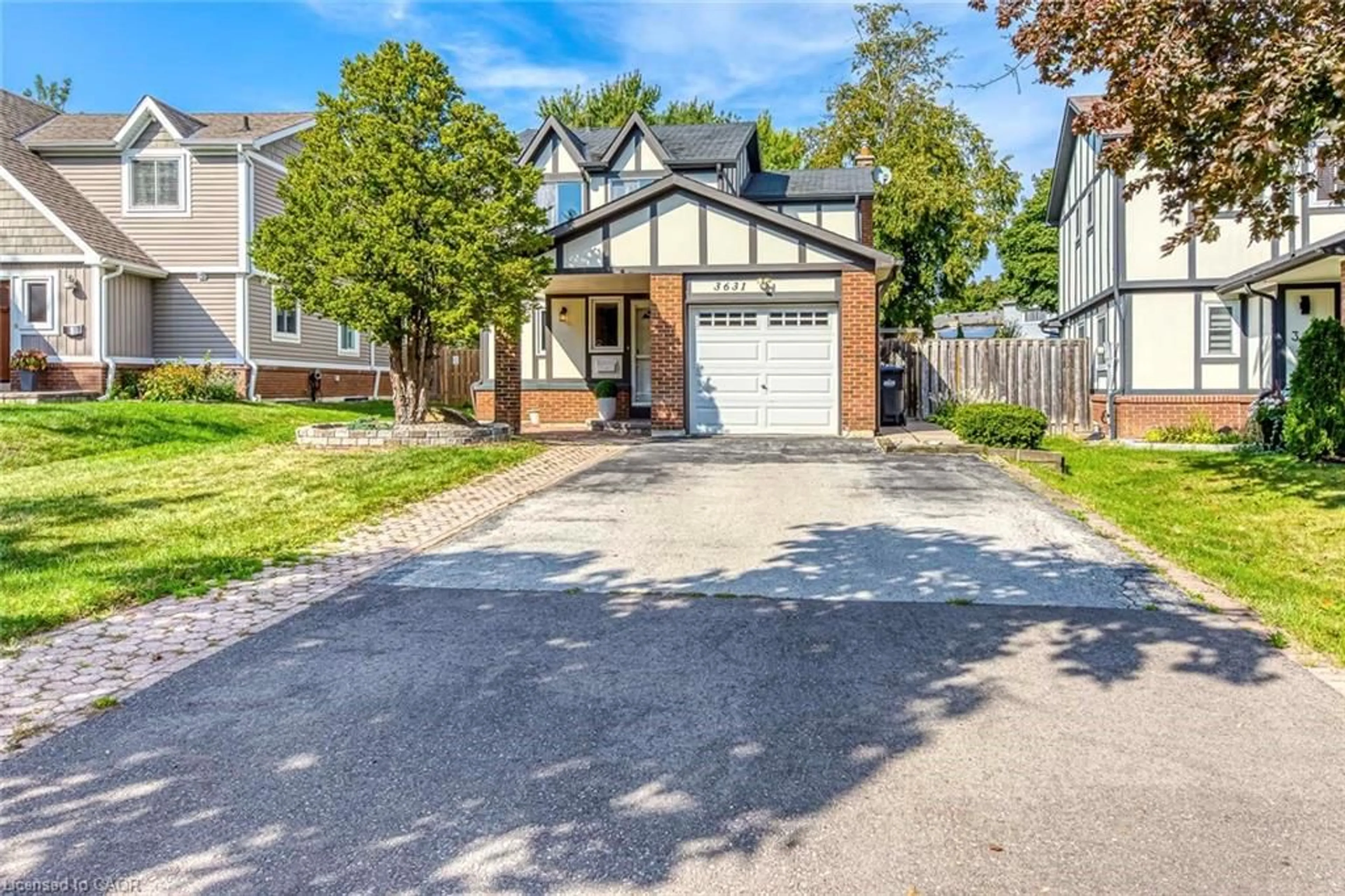 Home with brick exterior material, street for 3631 Shadbush Crt, Mississauga Ontario L5L 1X8
