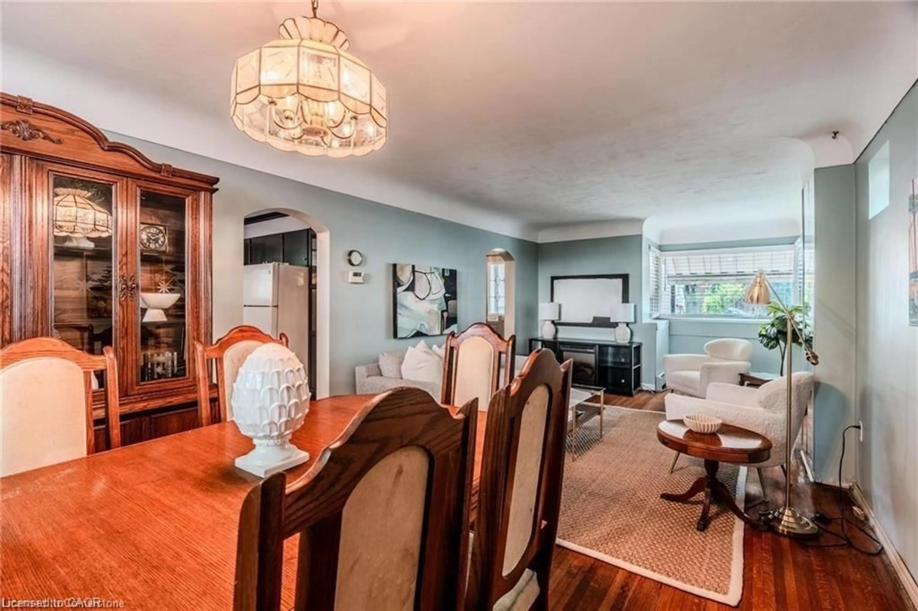 Dining room, unknown for 95 Paradise Rd, Hamilton Ontario L8S 3S9
