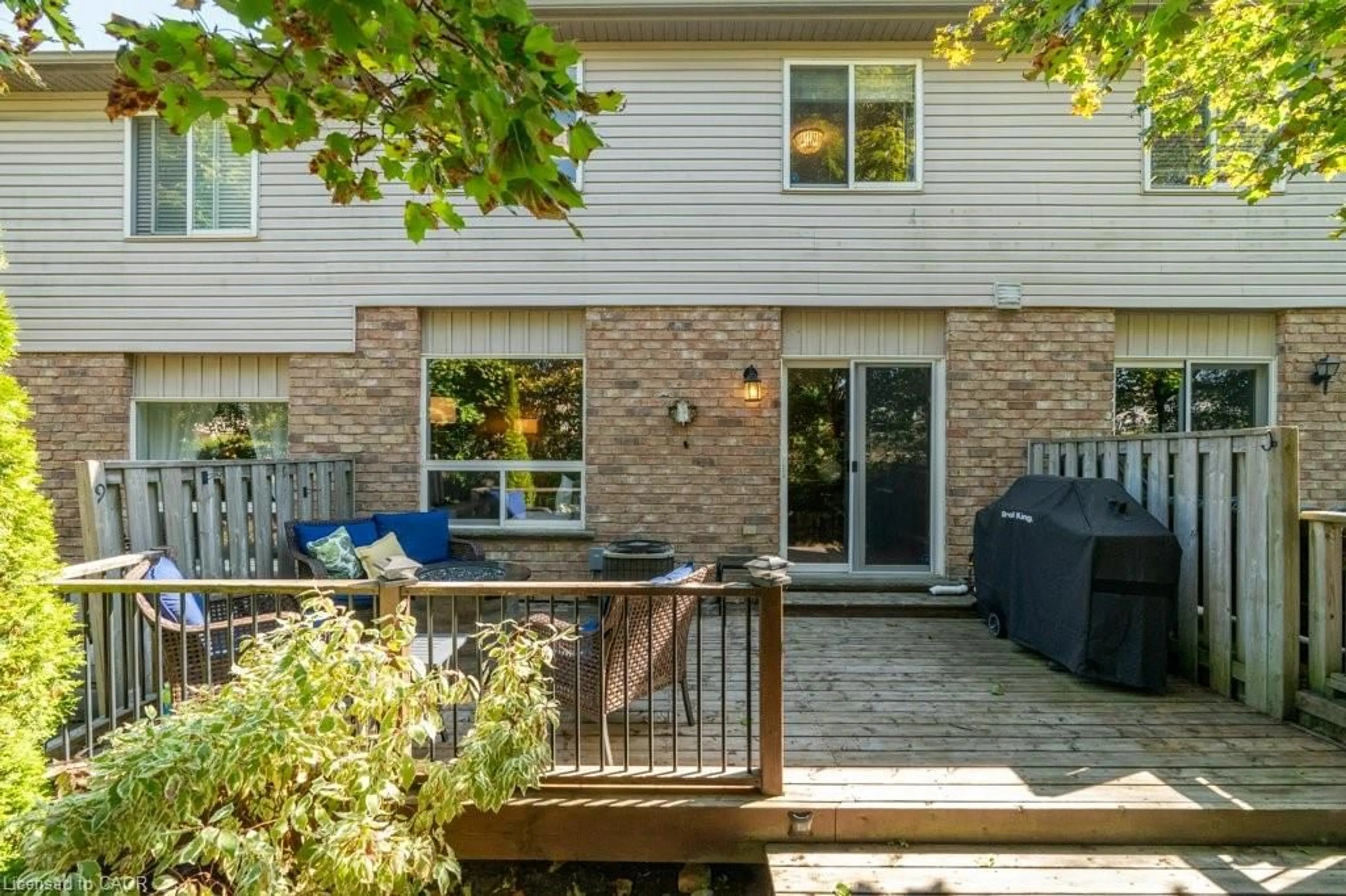 Patio, street for 84 Westmeadow Dr #9, Kitchener Ontario N2N 3P1