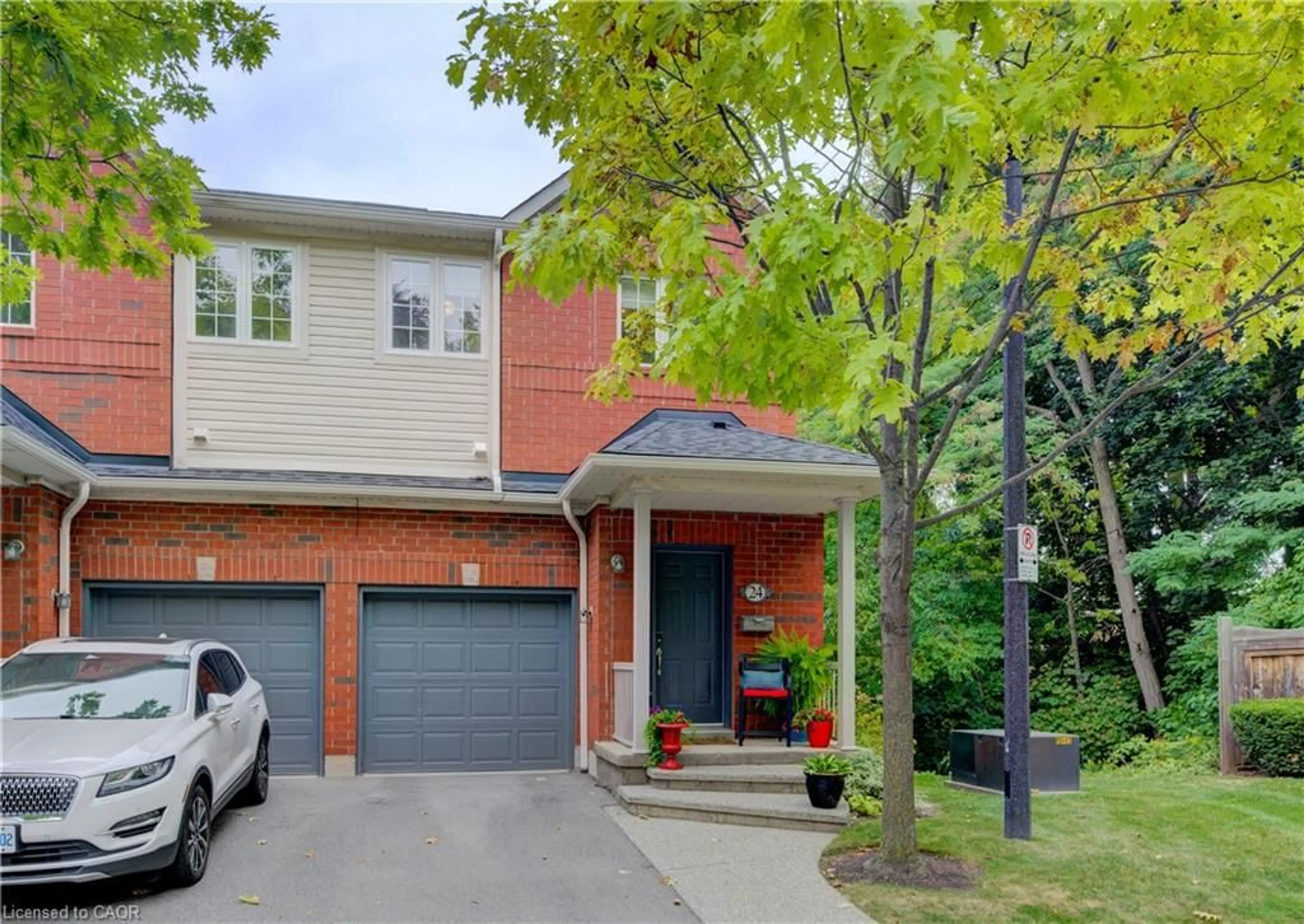Home with brick exterior material, street for 120 Beddoe St #24, Hamilton Ontario L8P 4Z4