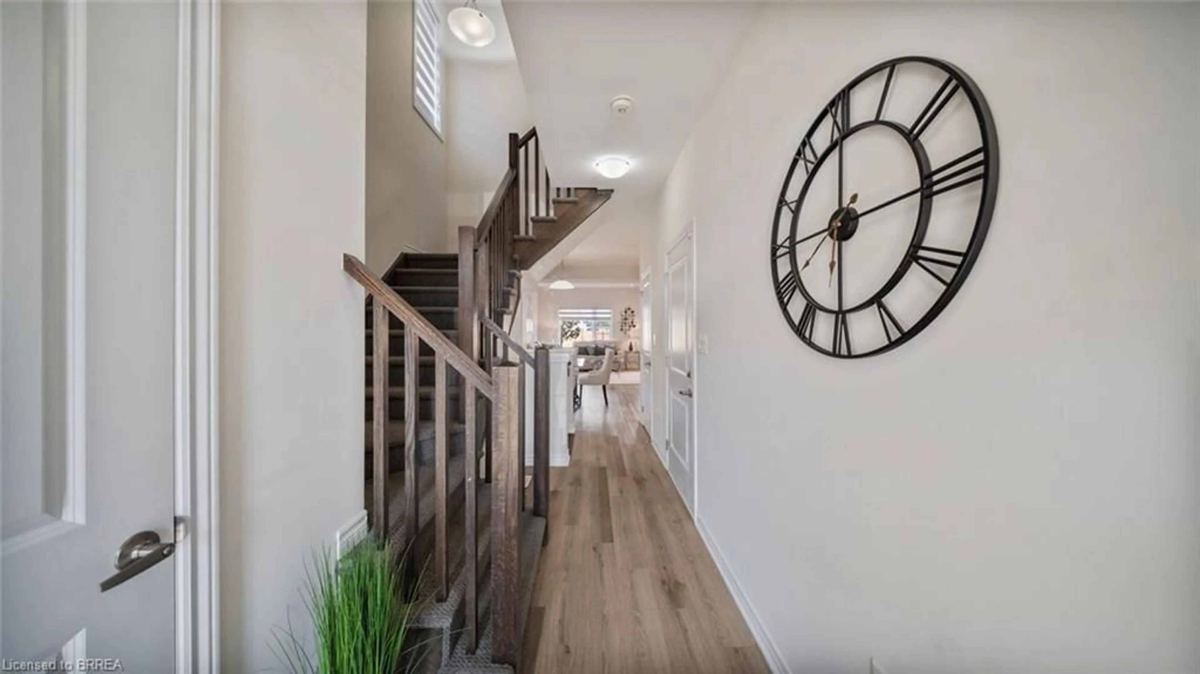 Indoor entryway for 461 Blackburn Dr #18, Brantford Ontario N3T 0W9
