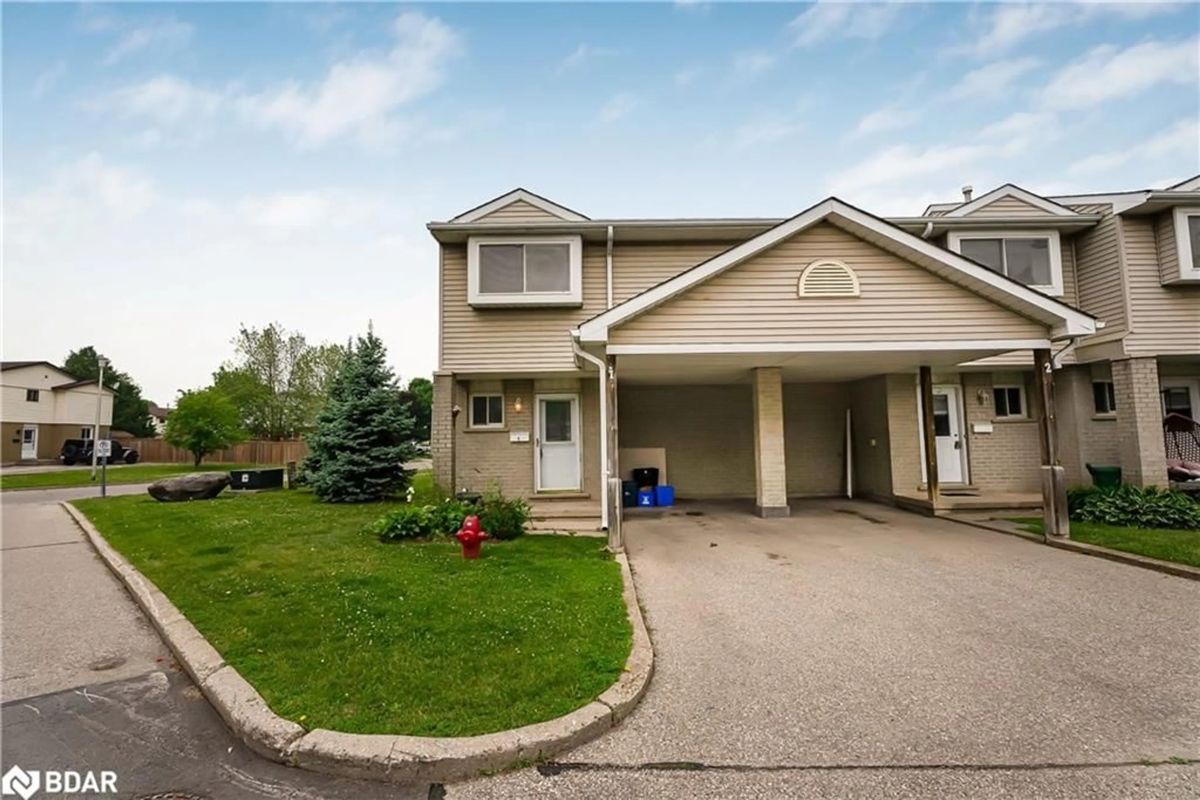 Unknown for 125 Sekura Cres #1, Cambridge Ontario N1R 8B4