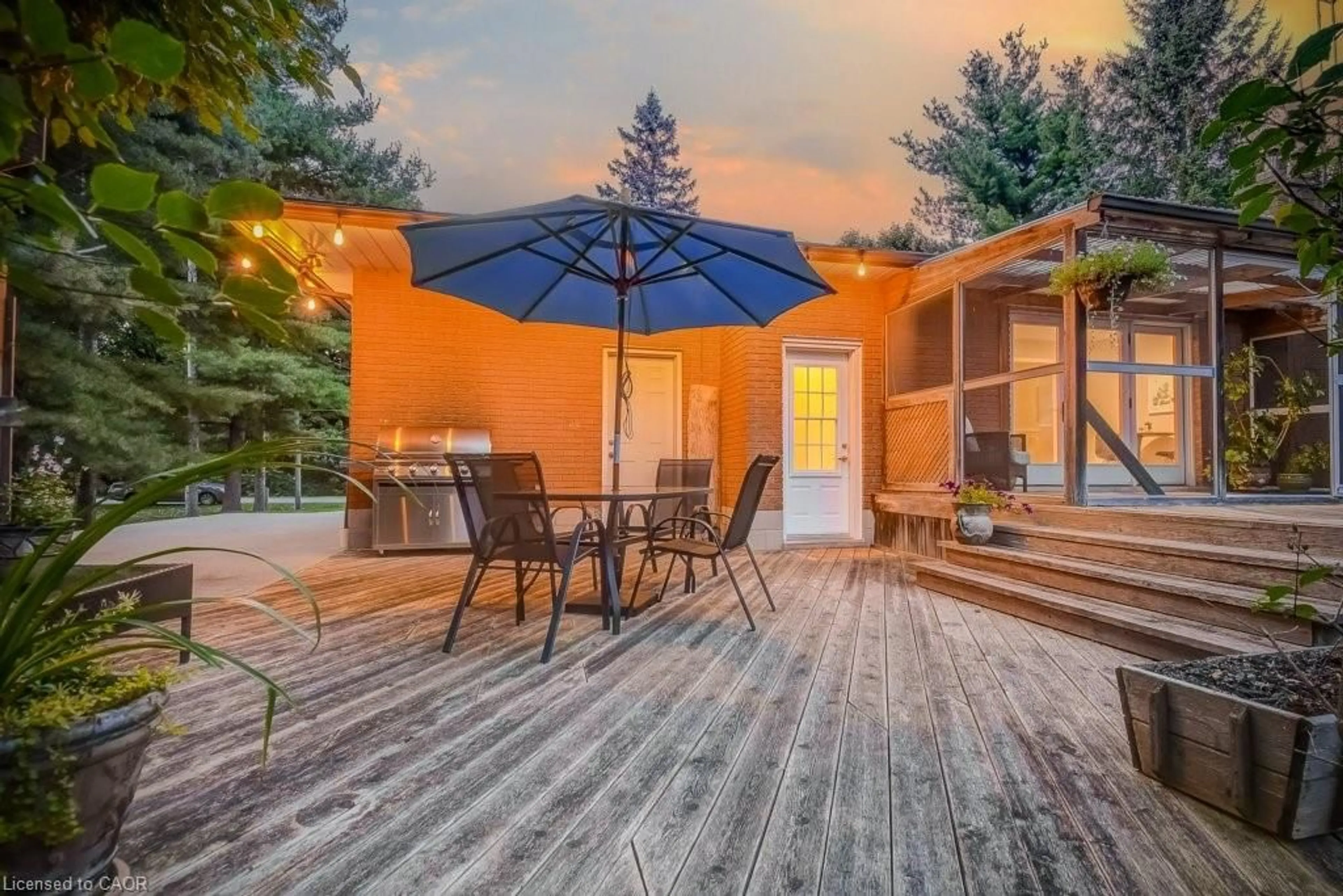Patio, water/lake/river/ocean view for 420 Concession 8 Rd, Flamborough Ontario L0R 2H0