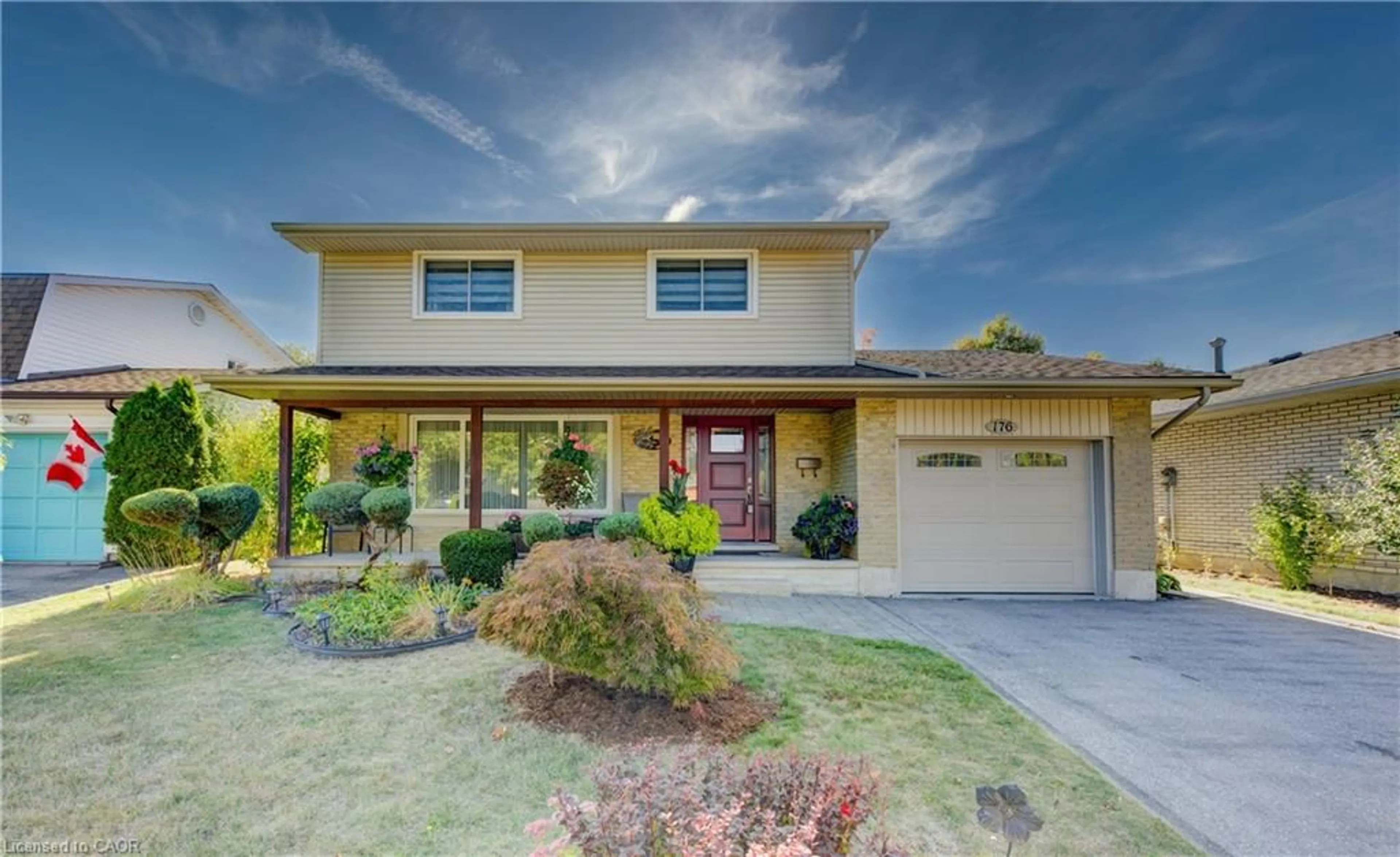 Home with vinyl exterior material, street for 176 Morrison Rd, Kitchener Ontario N2A 2T4