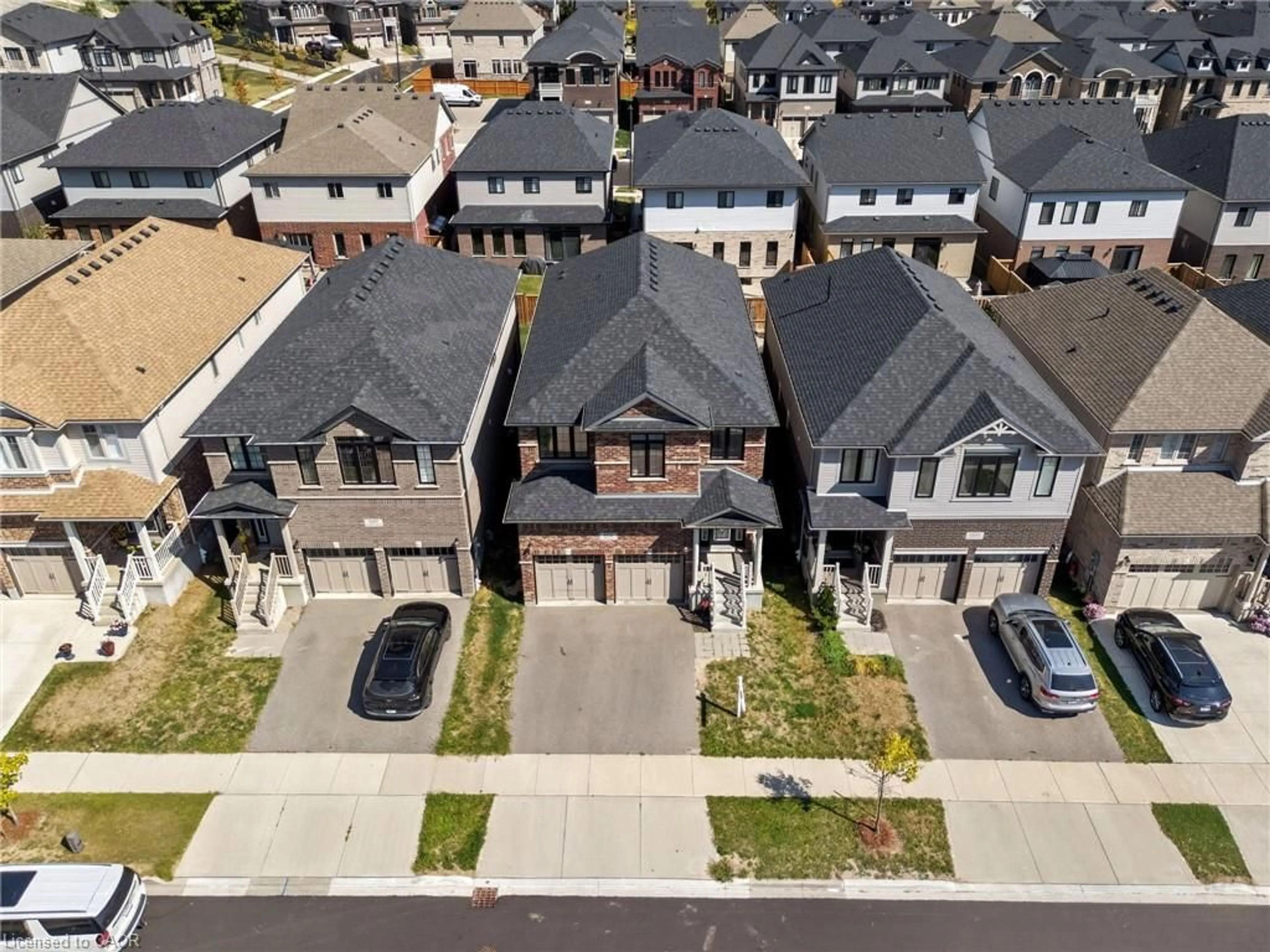 A pic from outside/outdoor area/front of a property/back of a property/a pic from drone, street for 601 Florencedale Cres, Kitchener Ontario N2R 0N4
